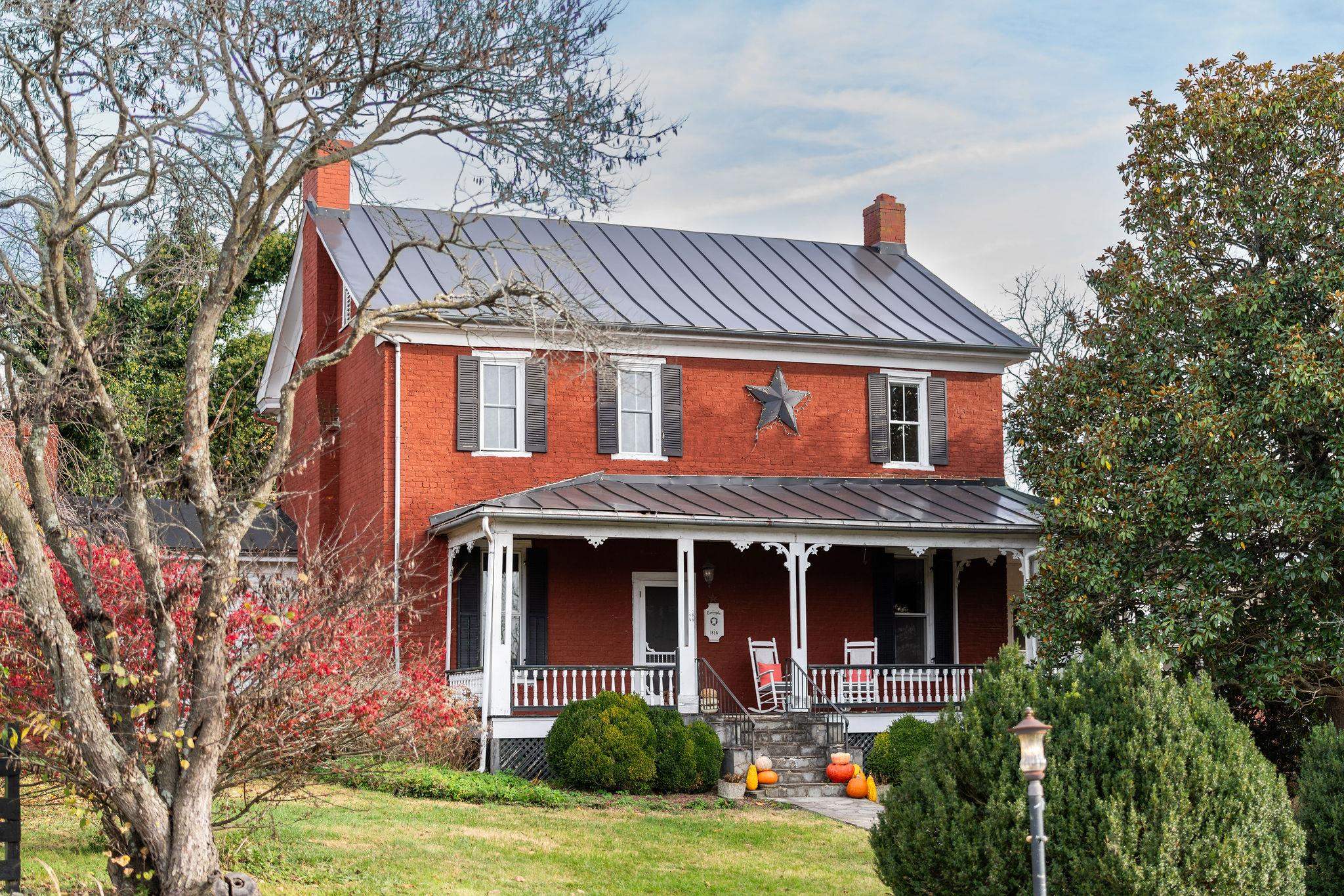 444 TRINITY POINT RD