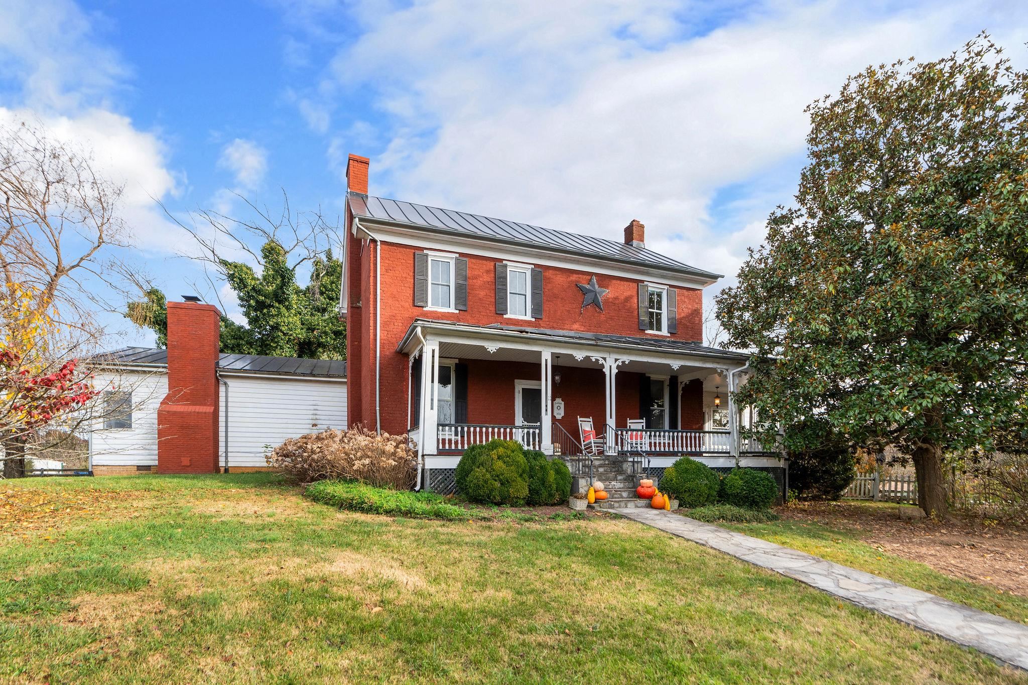 444 TRINITY POINT RD