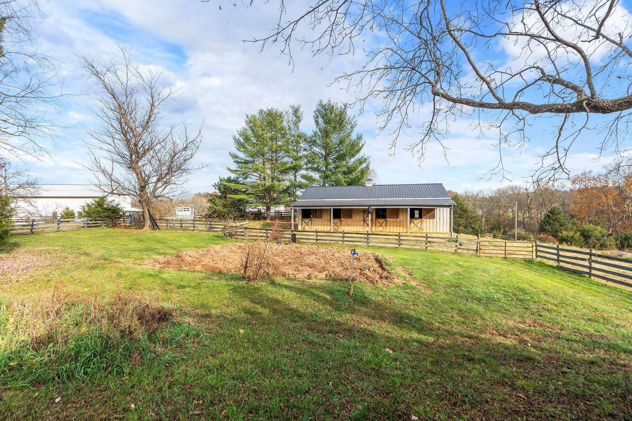 444 TRINITY POINT RD