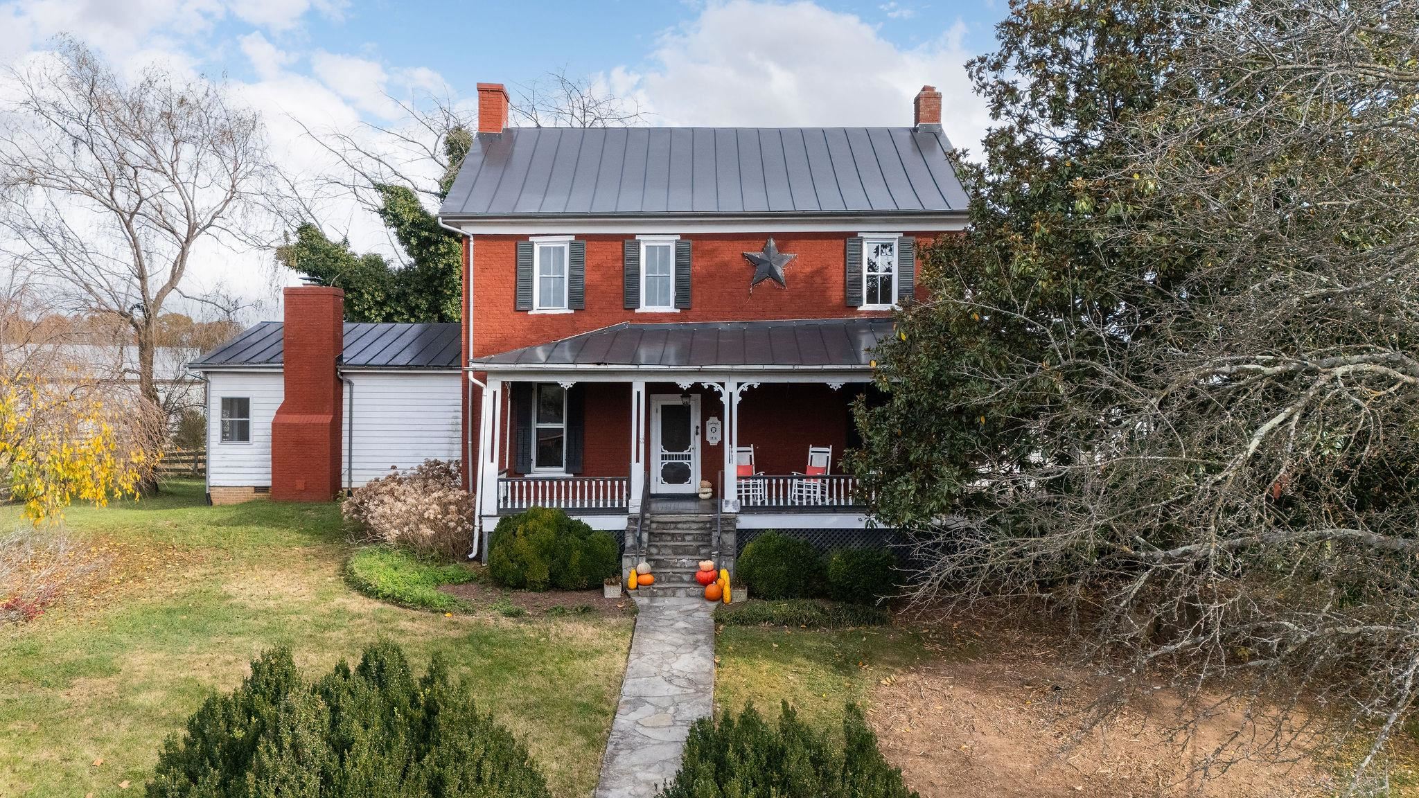 444 TRINITY POINT RD