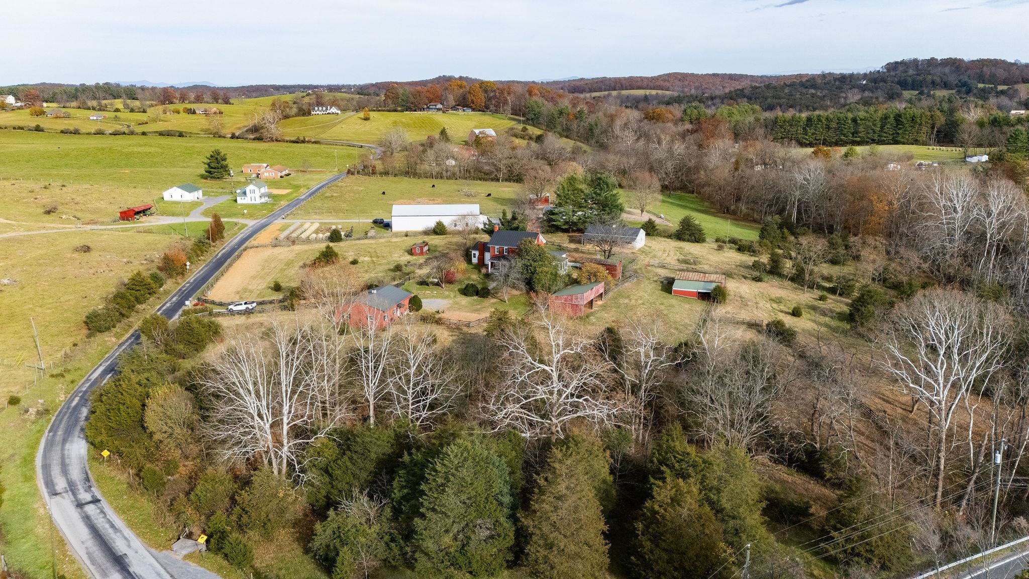 444 TRINITY POINT RD