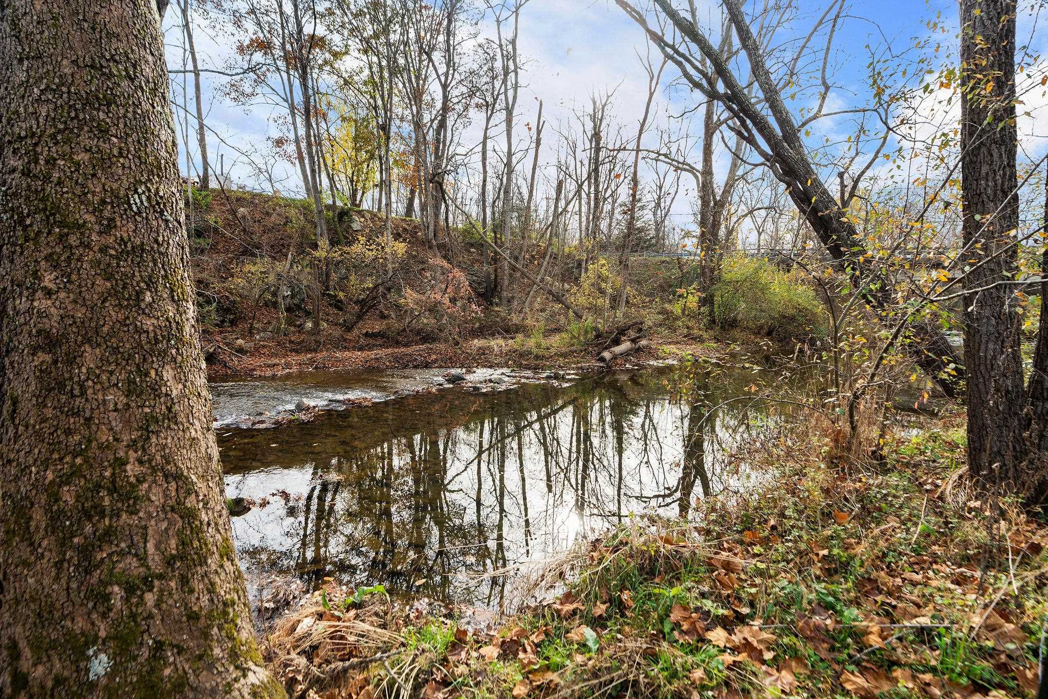 444 TRINITY POINT RD