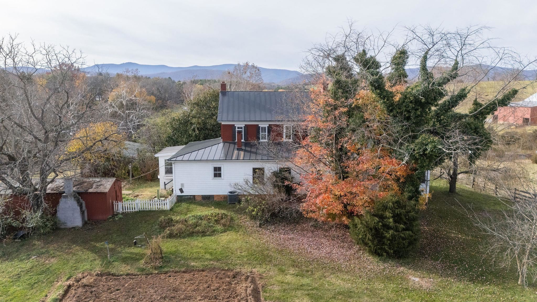 444 TRINITY POINT RD