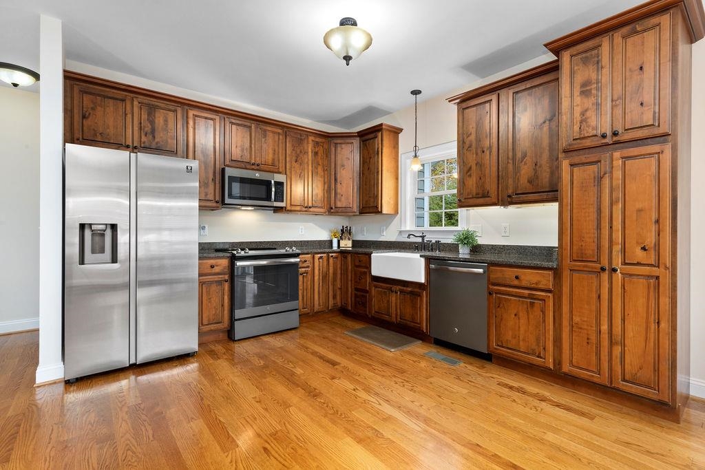 107 BELL CREEK DR
