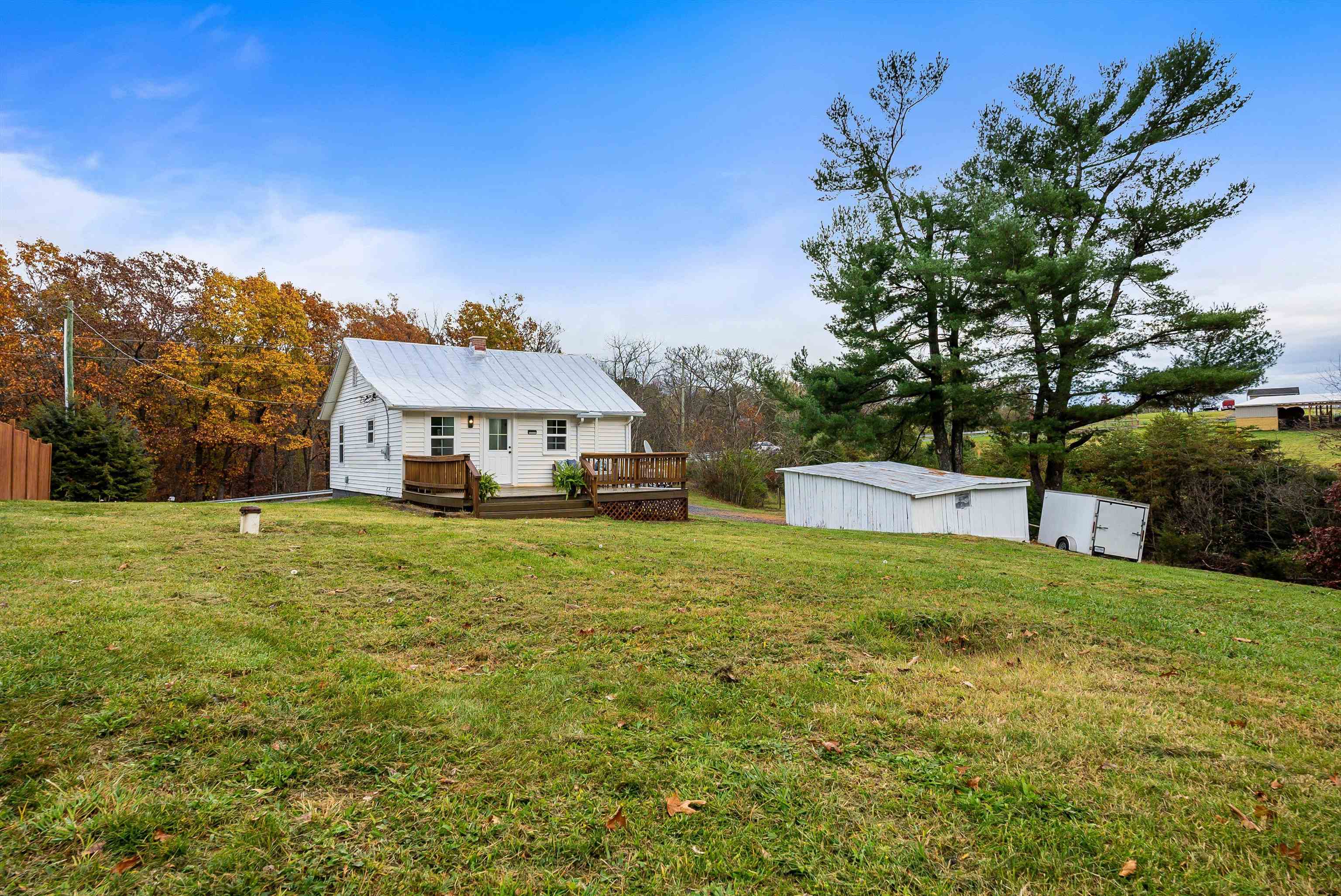 671 INDIAN MOUND RD