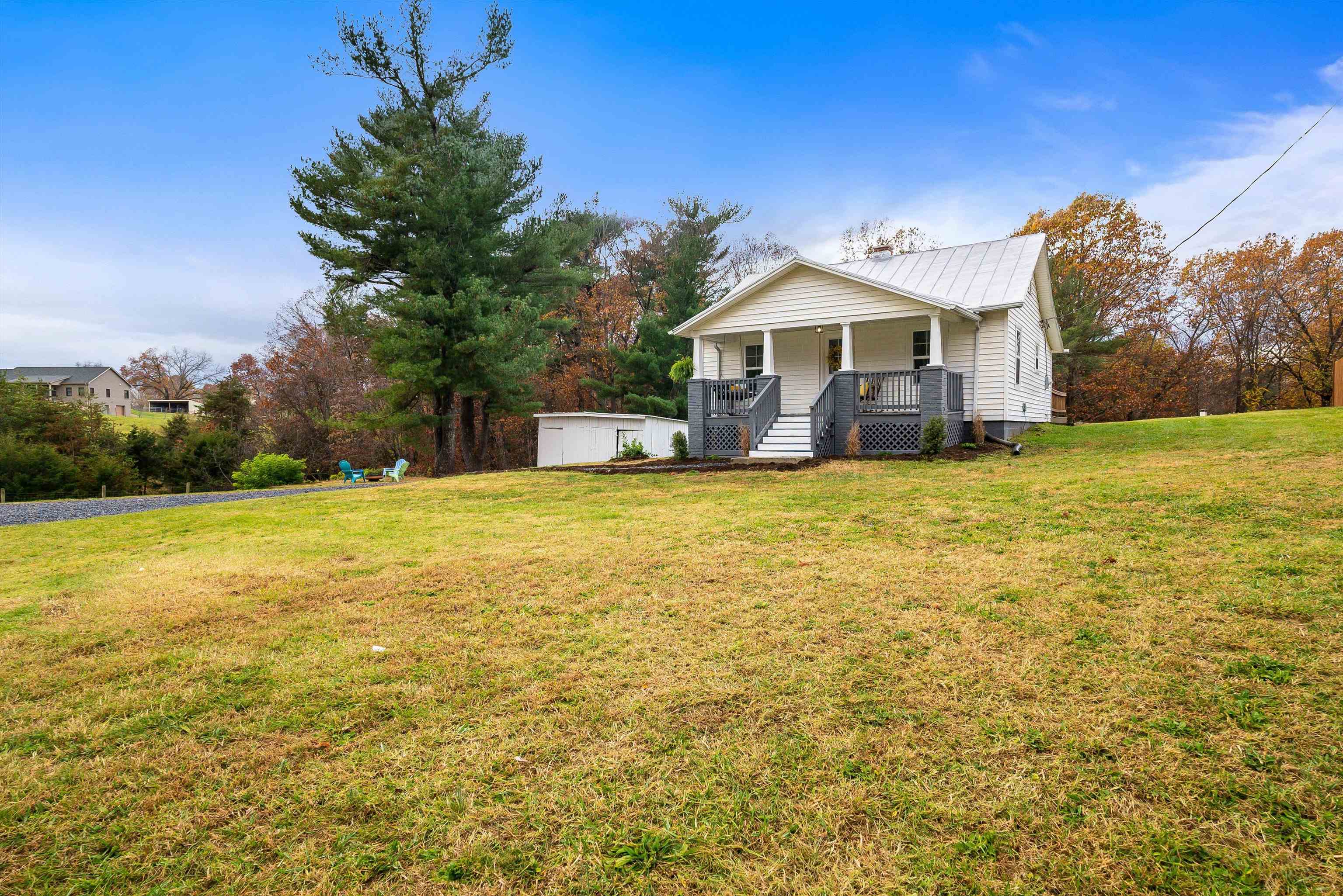 671 INDIAN MOUND RD