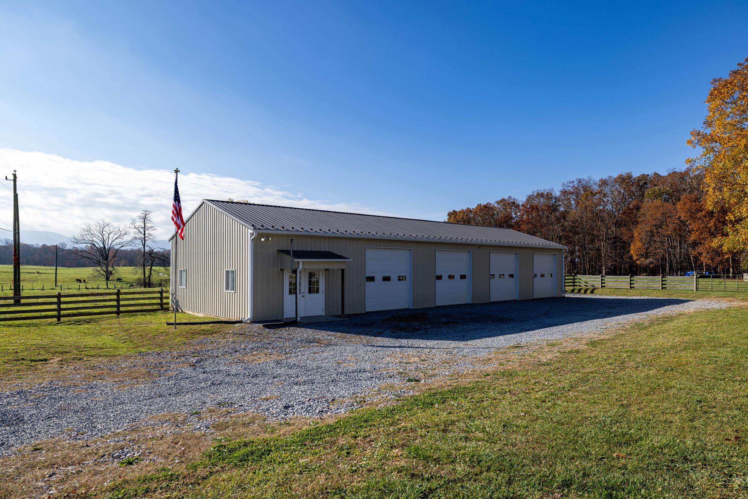 2324 NEWTOWN RD