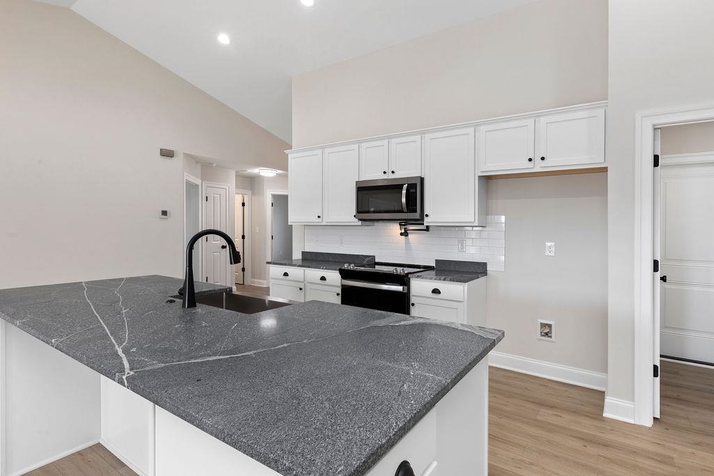 154 LINDBURGH DR