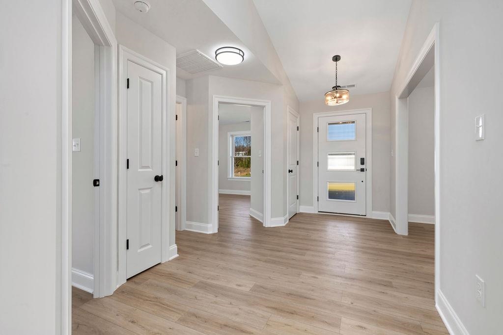 154 LINDBURGH DR