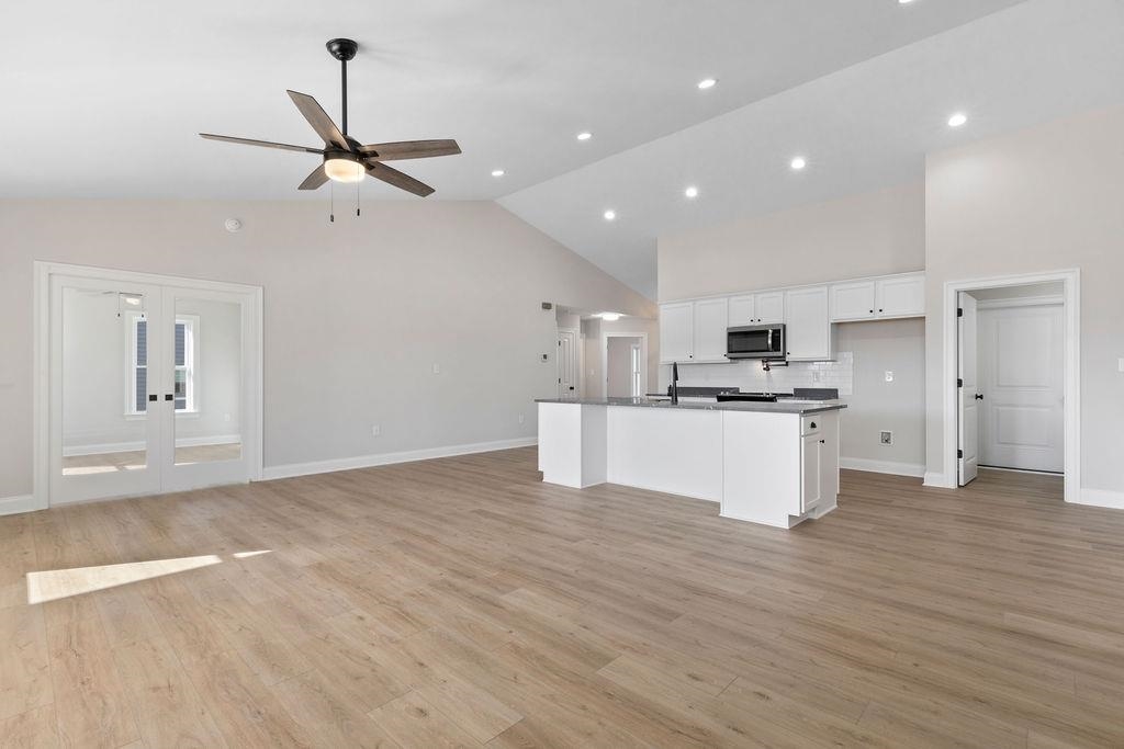 154 LINDBURGH DR