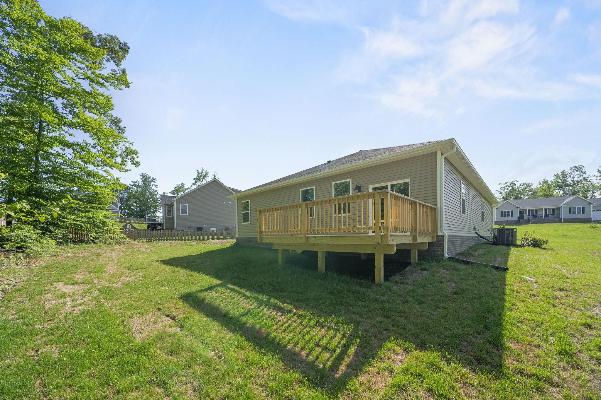 199 WATERFRONT DR