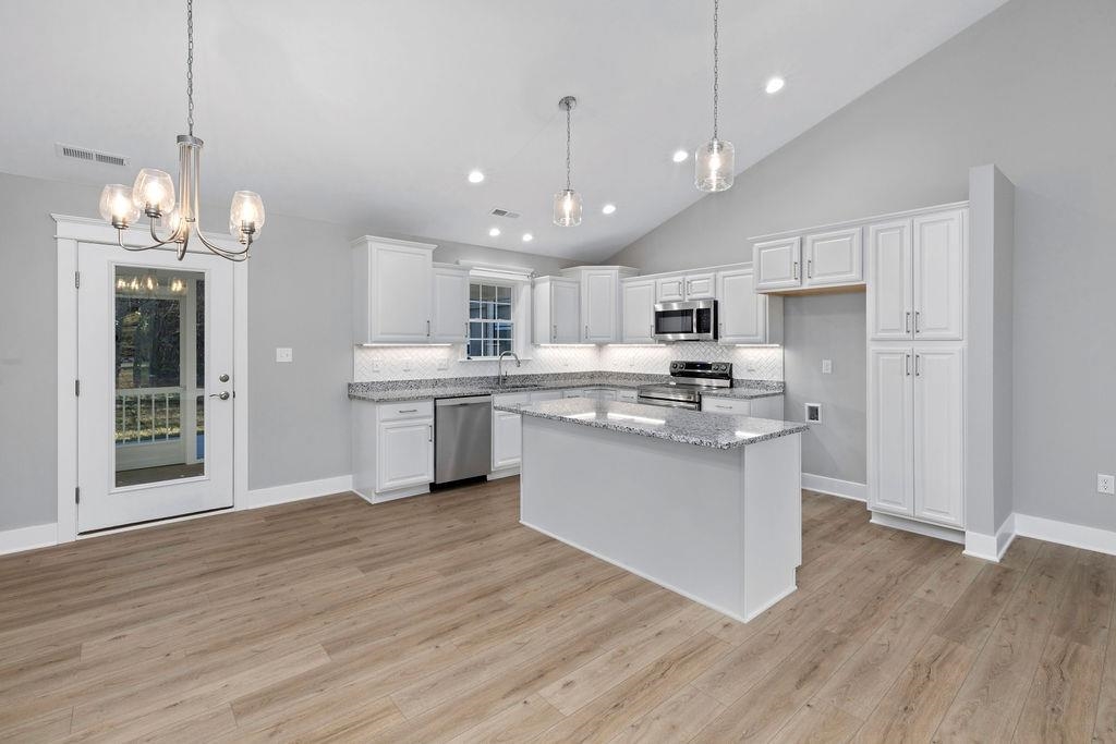 166 LANGLEY DR