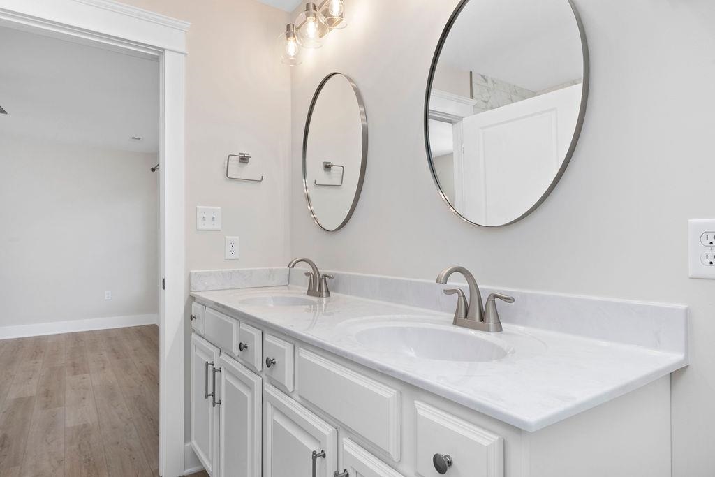 166 LANGLEY DR