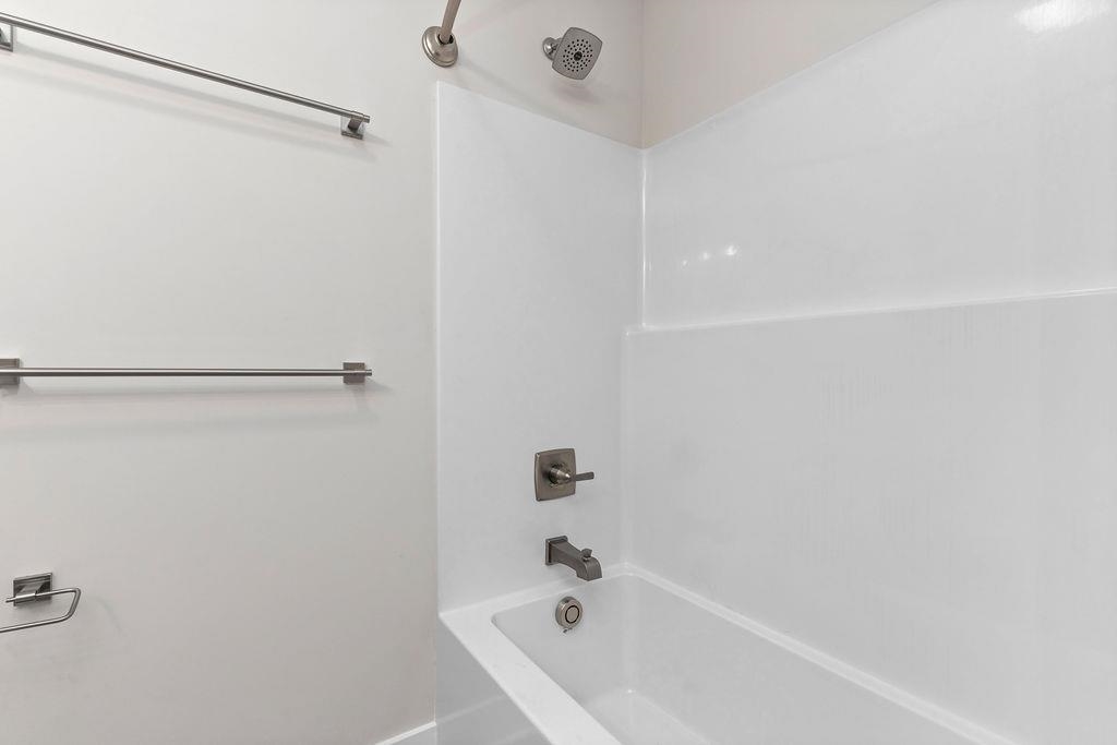 166 LANGLEY DR
