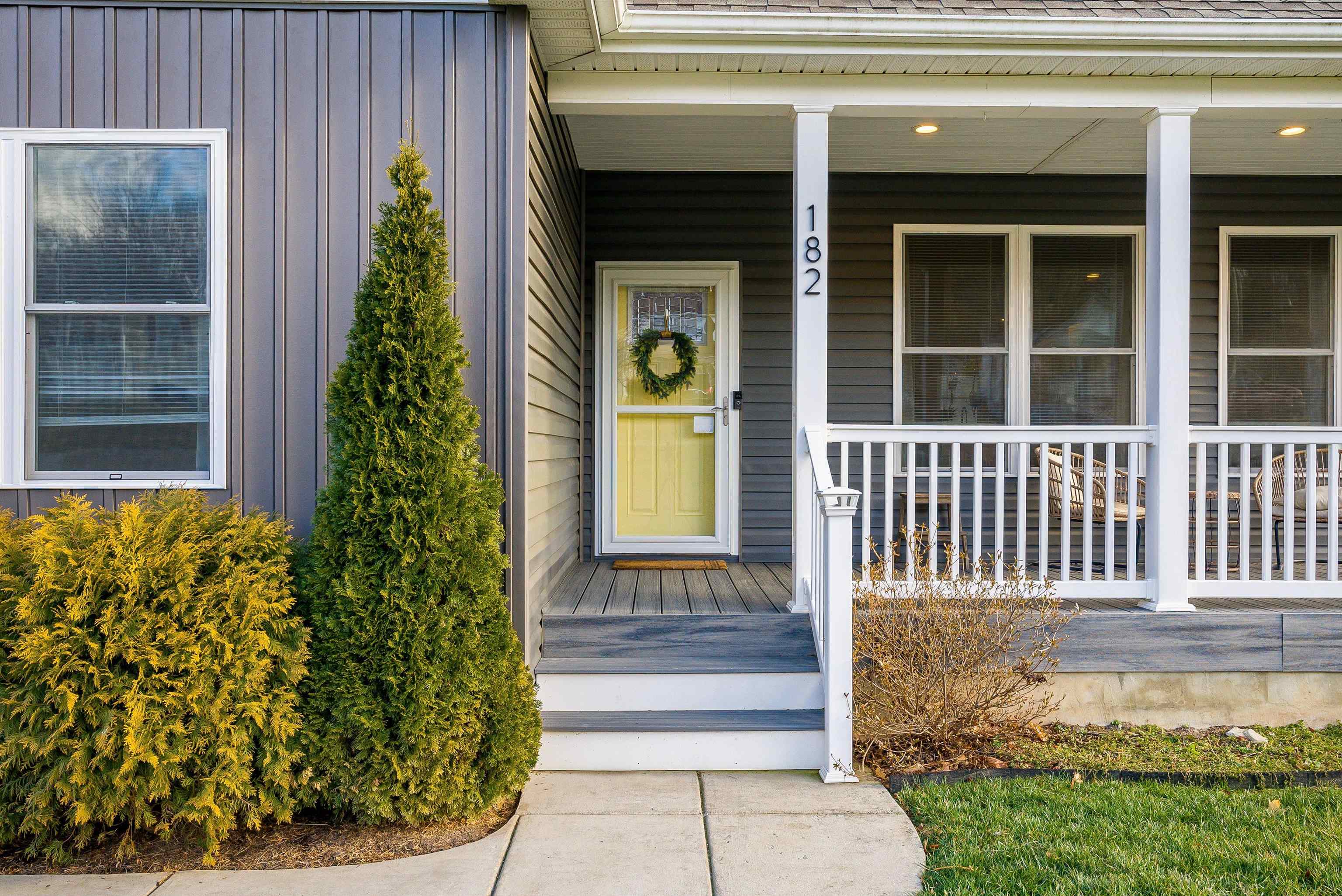 182 MONTGOMERY RD