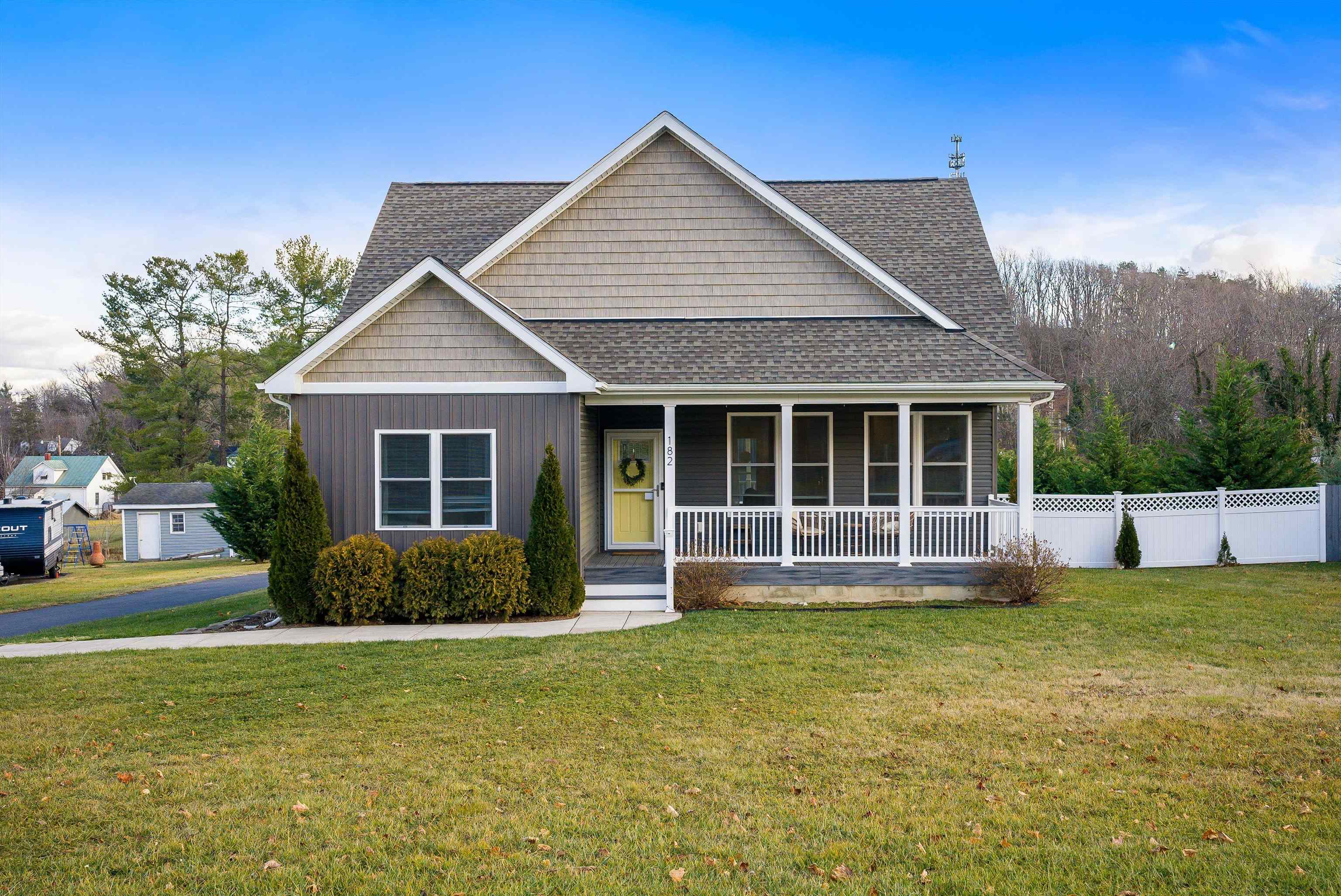 182 MONTGOMERY RD