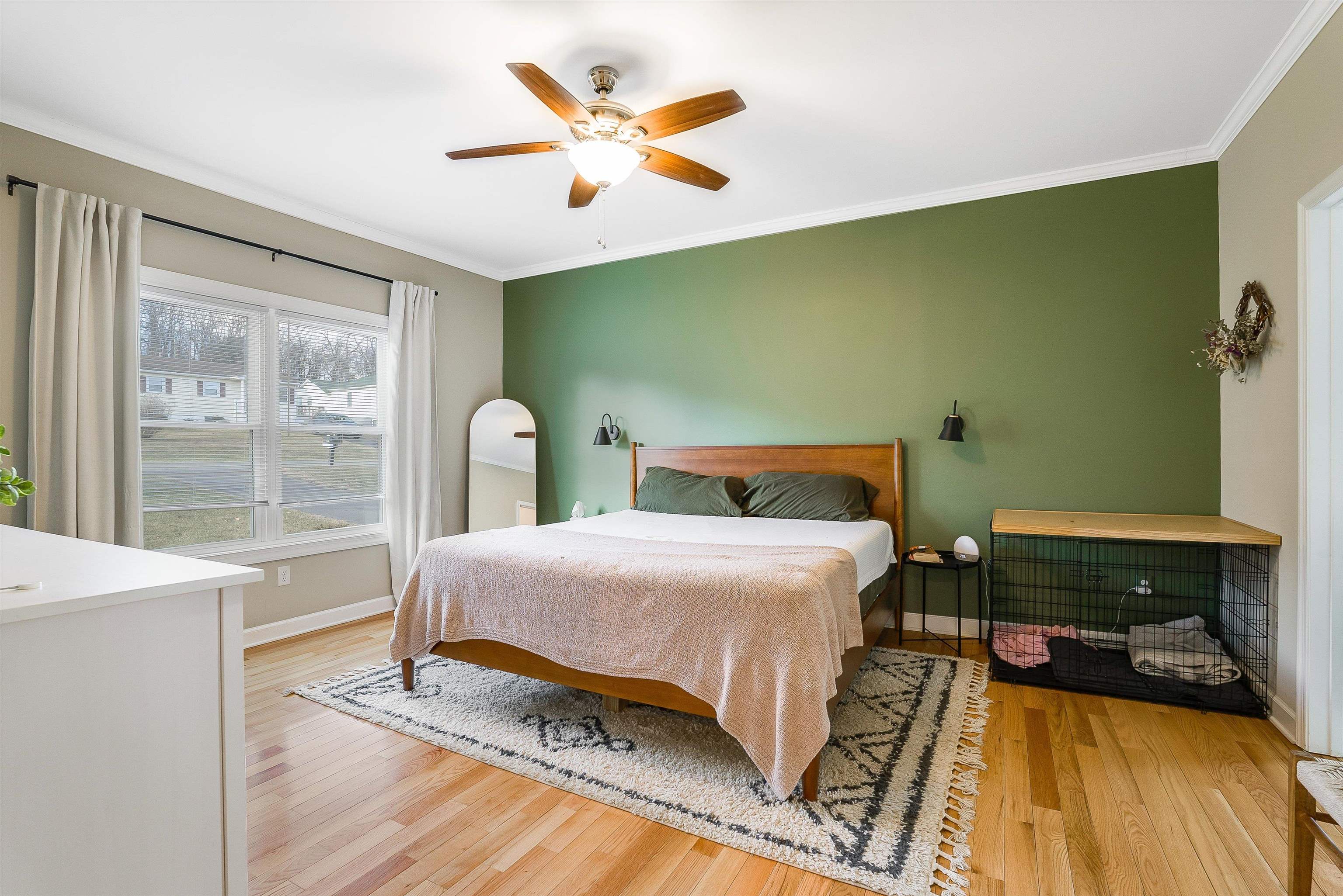 182 MONTGOMERY RD