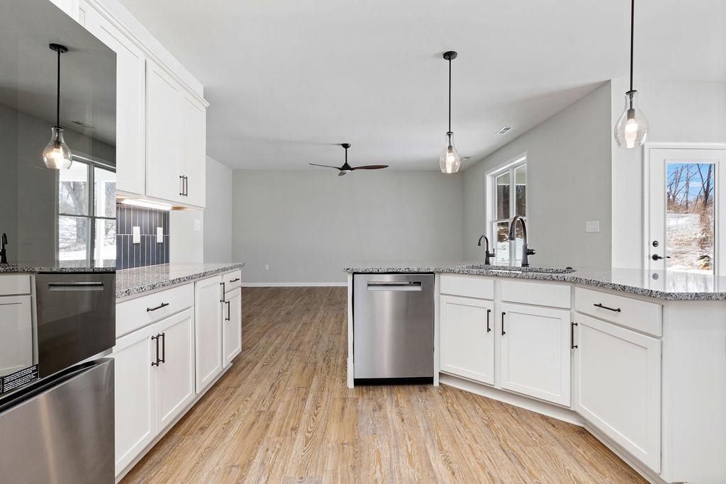 207 LINDBURGH DR