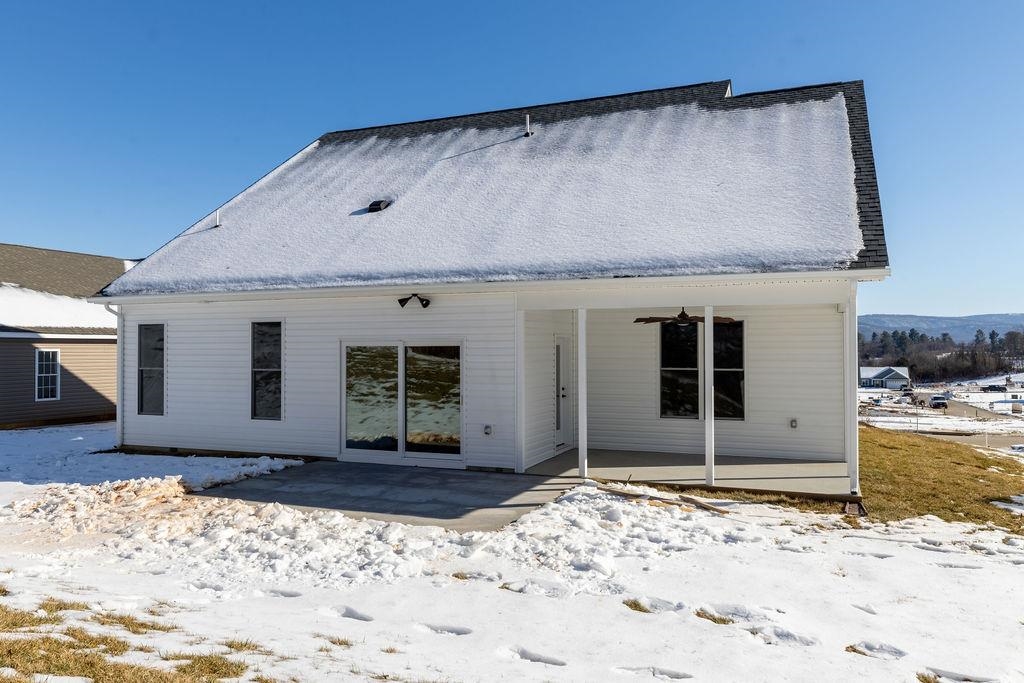 207 LINDBURGH DR
