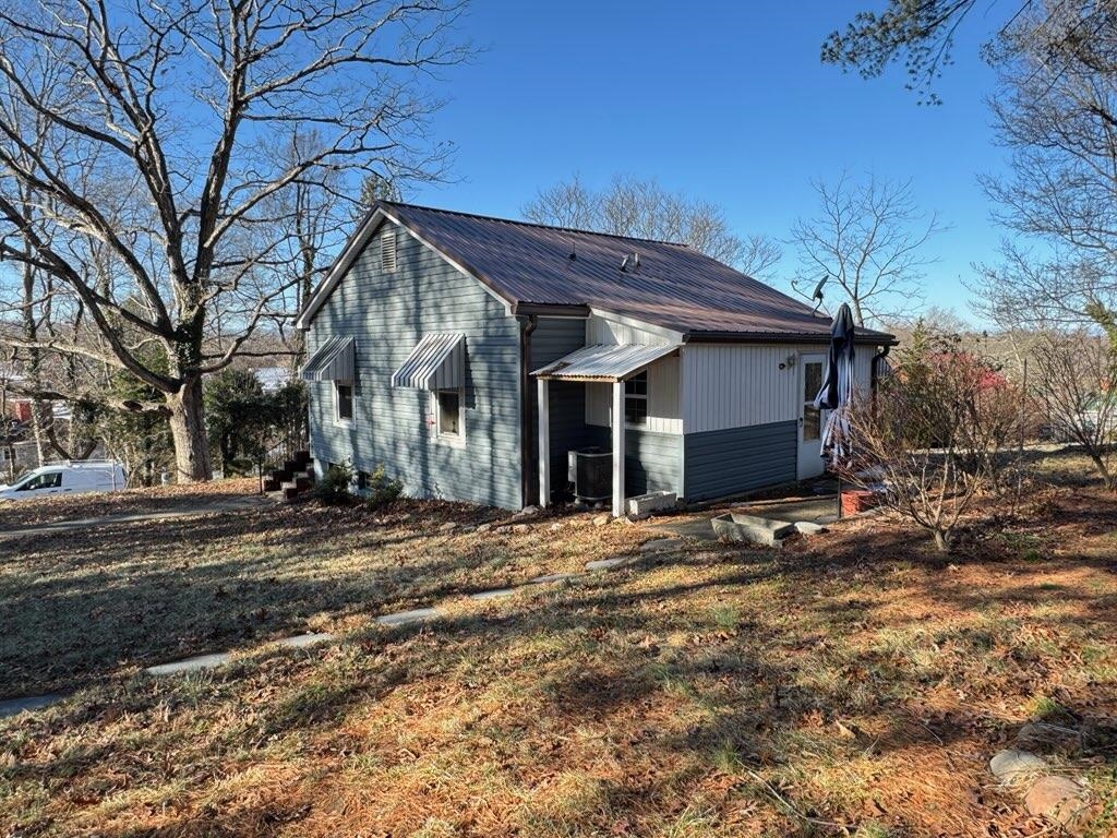 837 FABER AVE