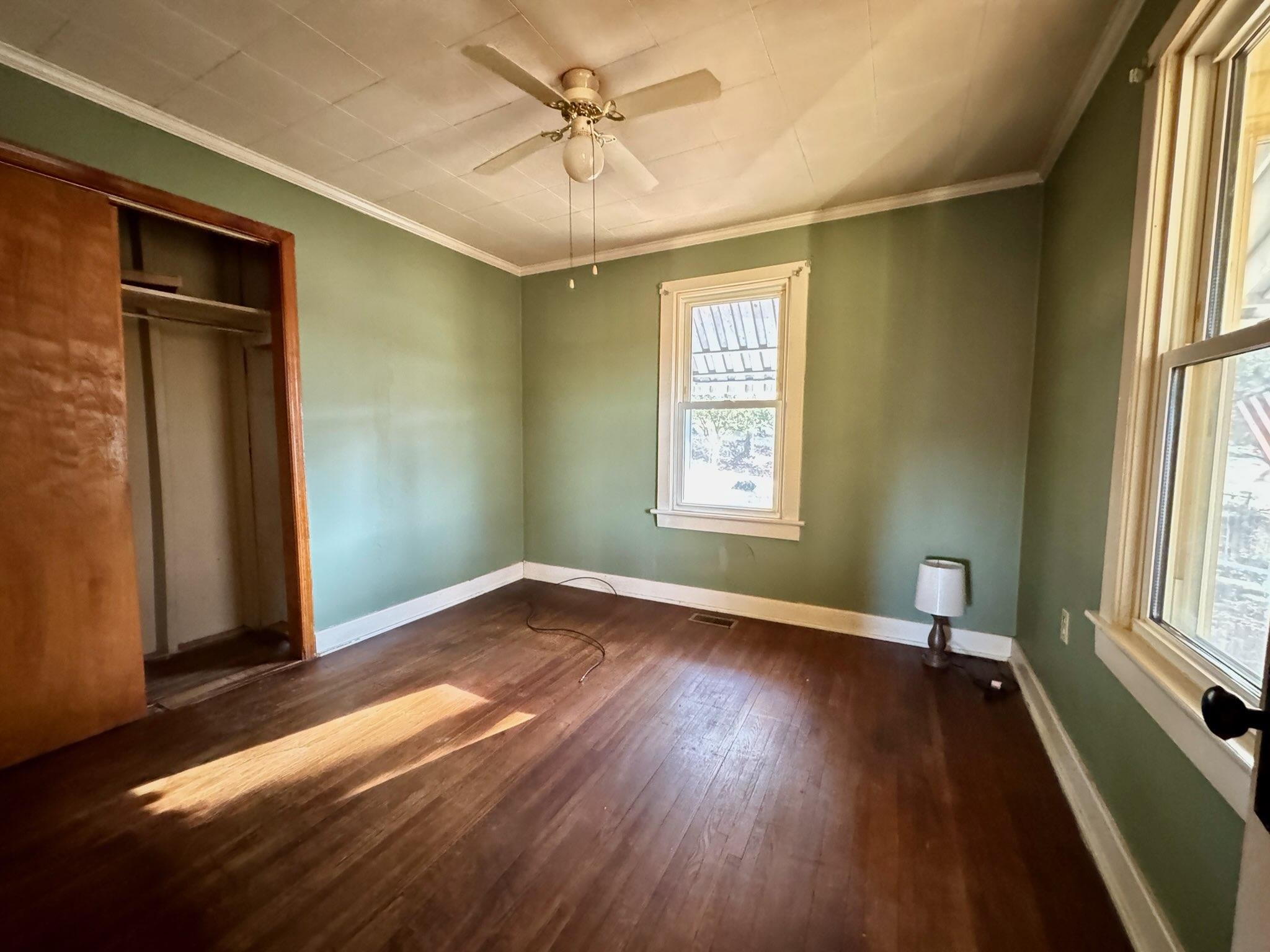 837 FABER AVE