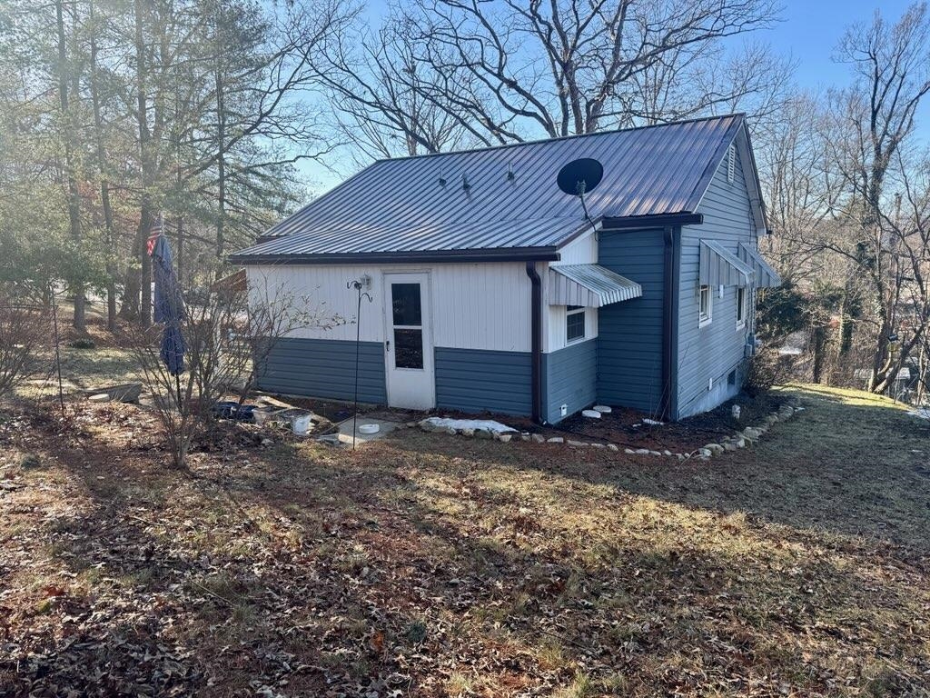 837 FABER AVE