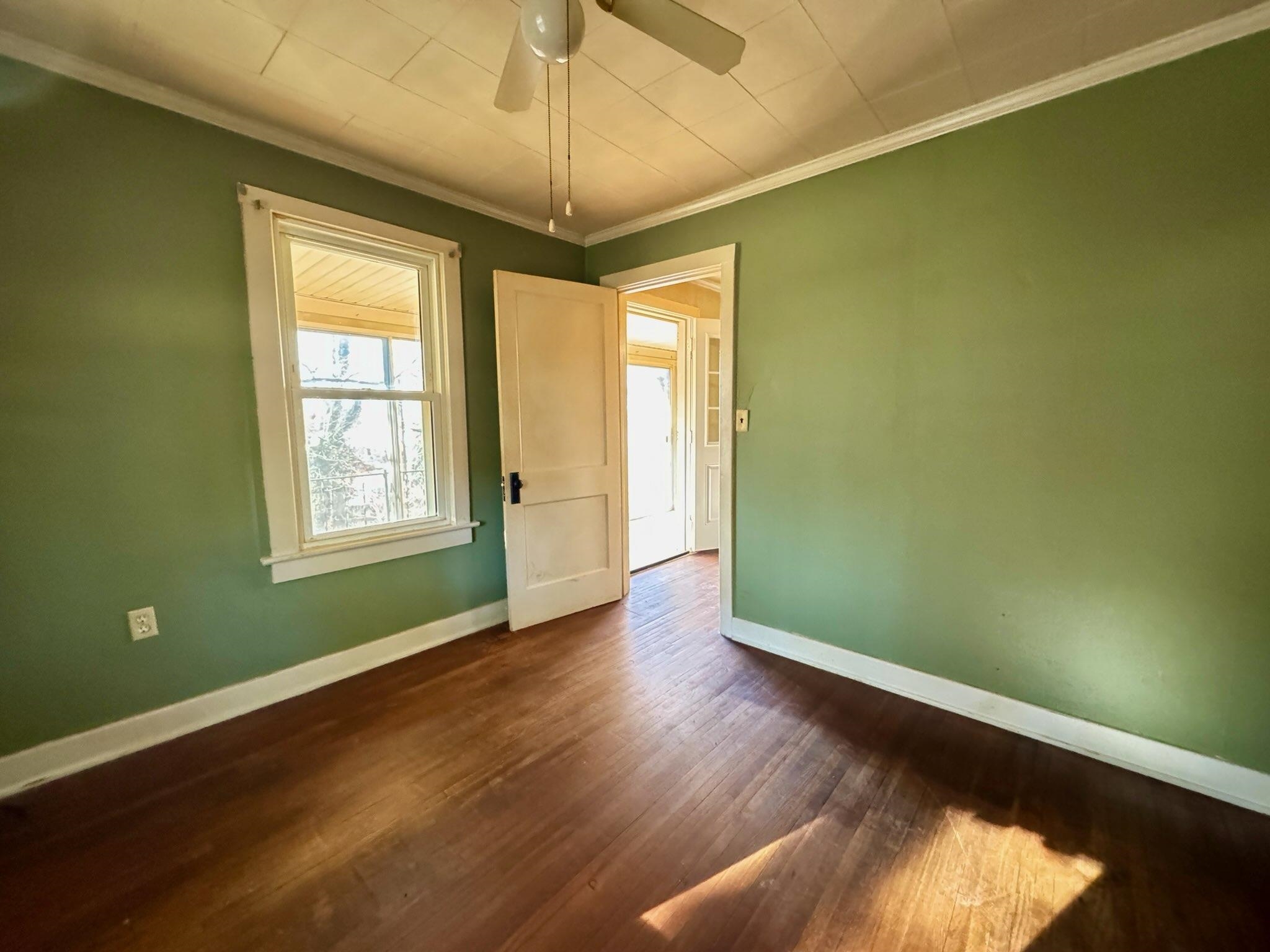 837 FABER AVE