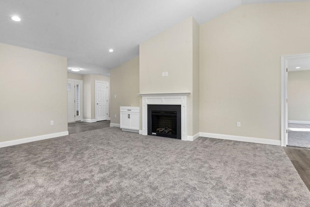11 ALMA ANN LN