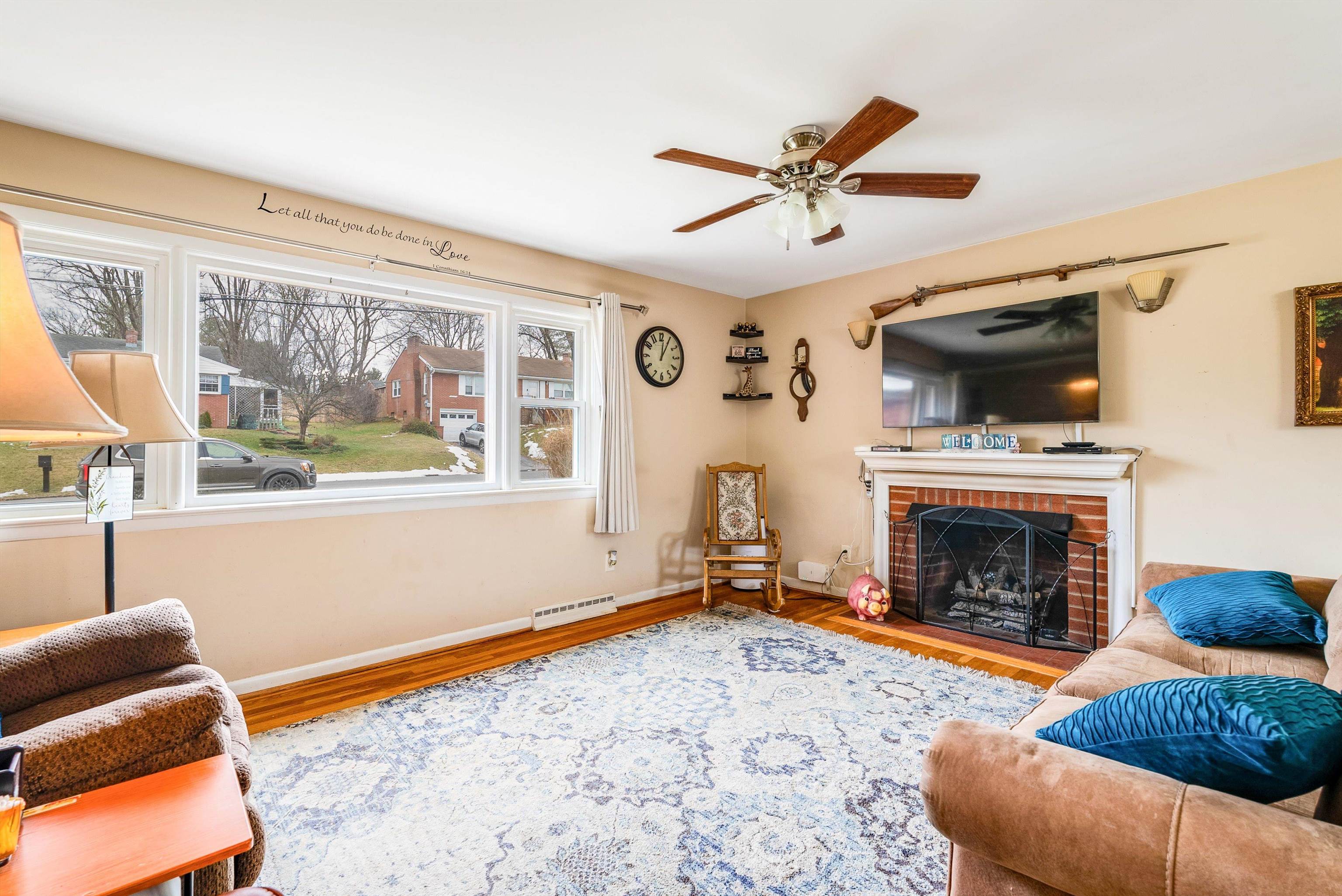 201 BURNLEY DR