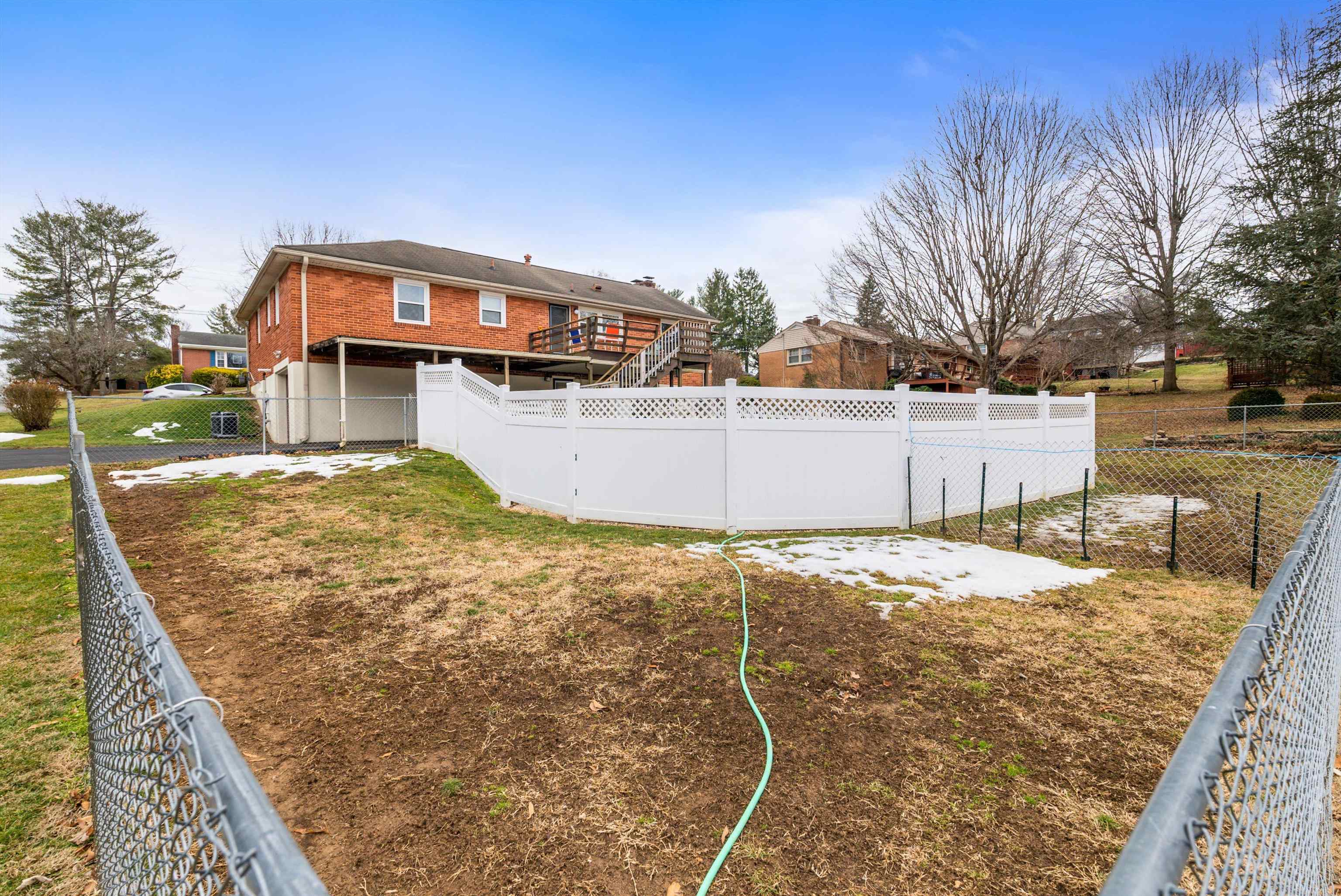 201 BURNLEY DR