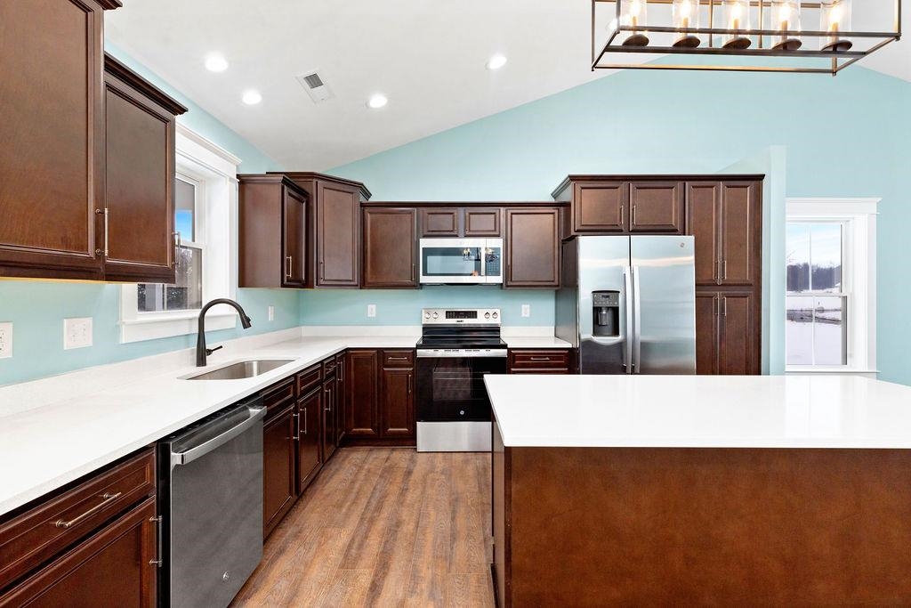 178 LANGLEY DR