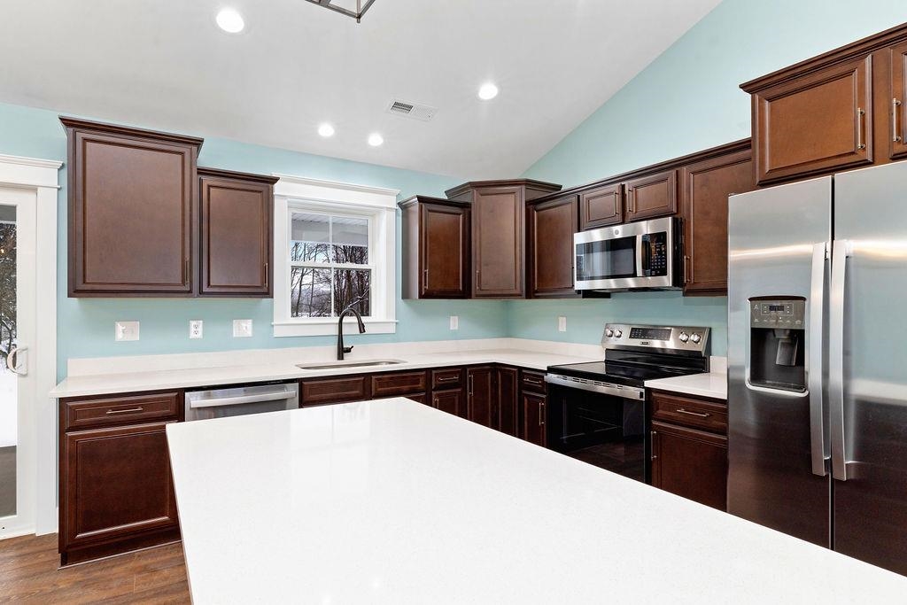 178 LANGLEY DR