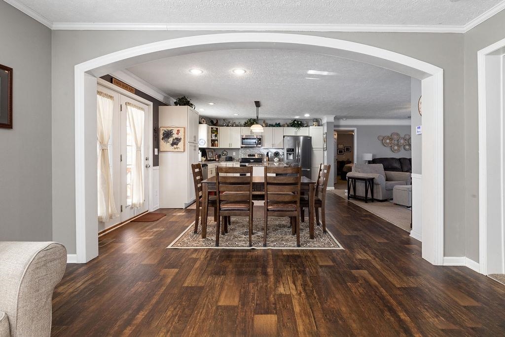 121 SIR ROBIN RD