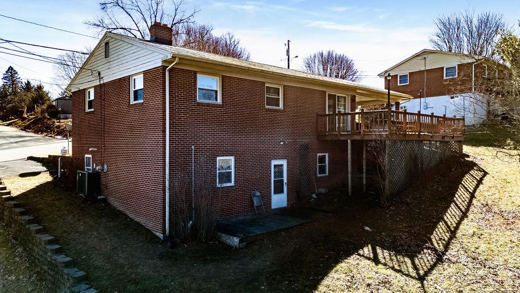 204 GARLAND DR