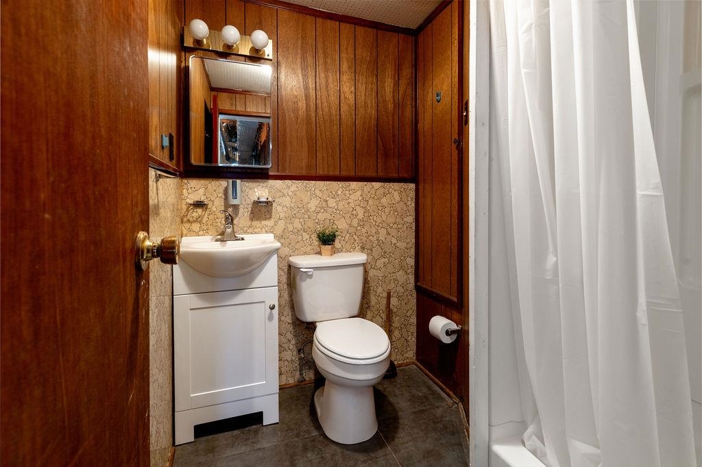 204 GARLAND DR