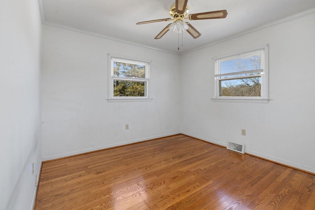 204 GARLAND DR