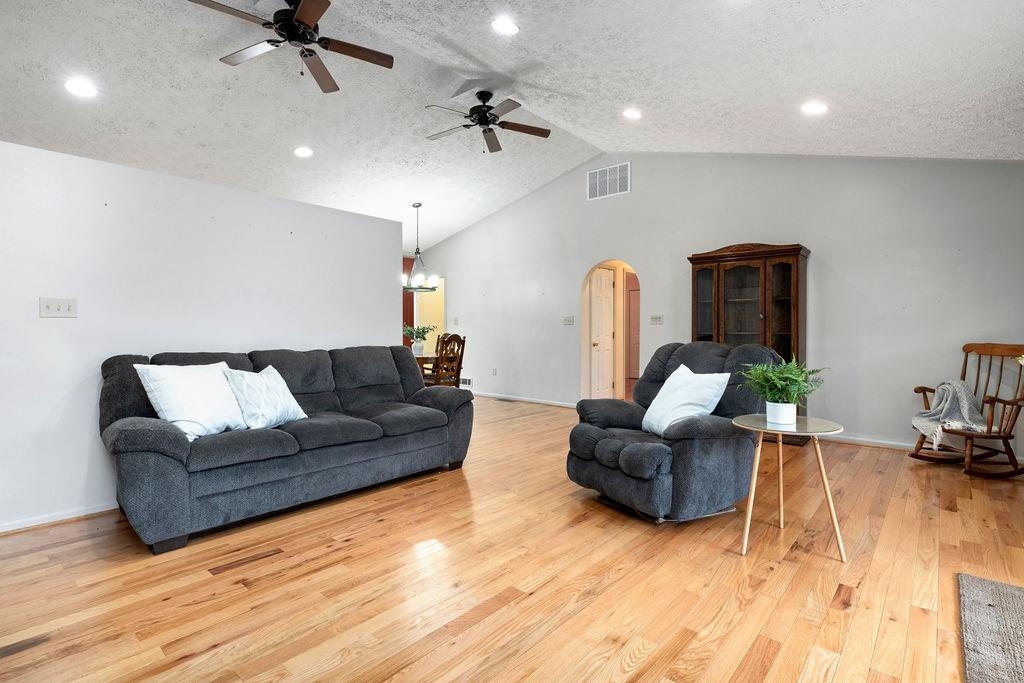 181 4 WHEEL DR