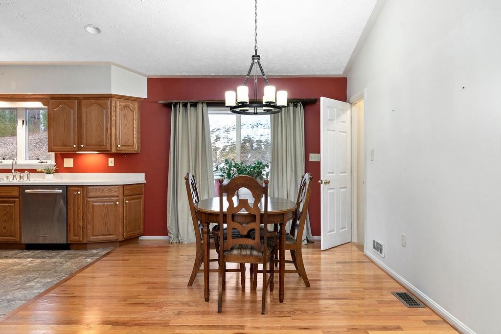 181 4 WHEEL DR