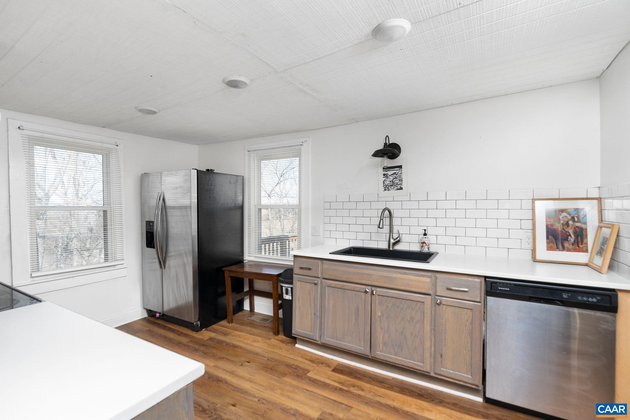 190 OLD LAUREL HILL RD
