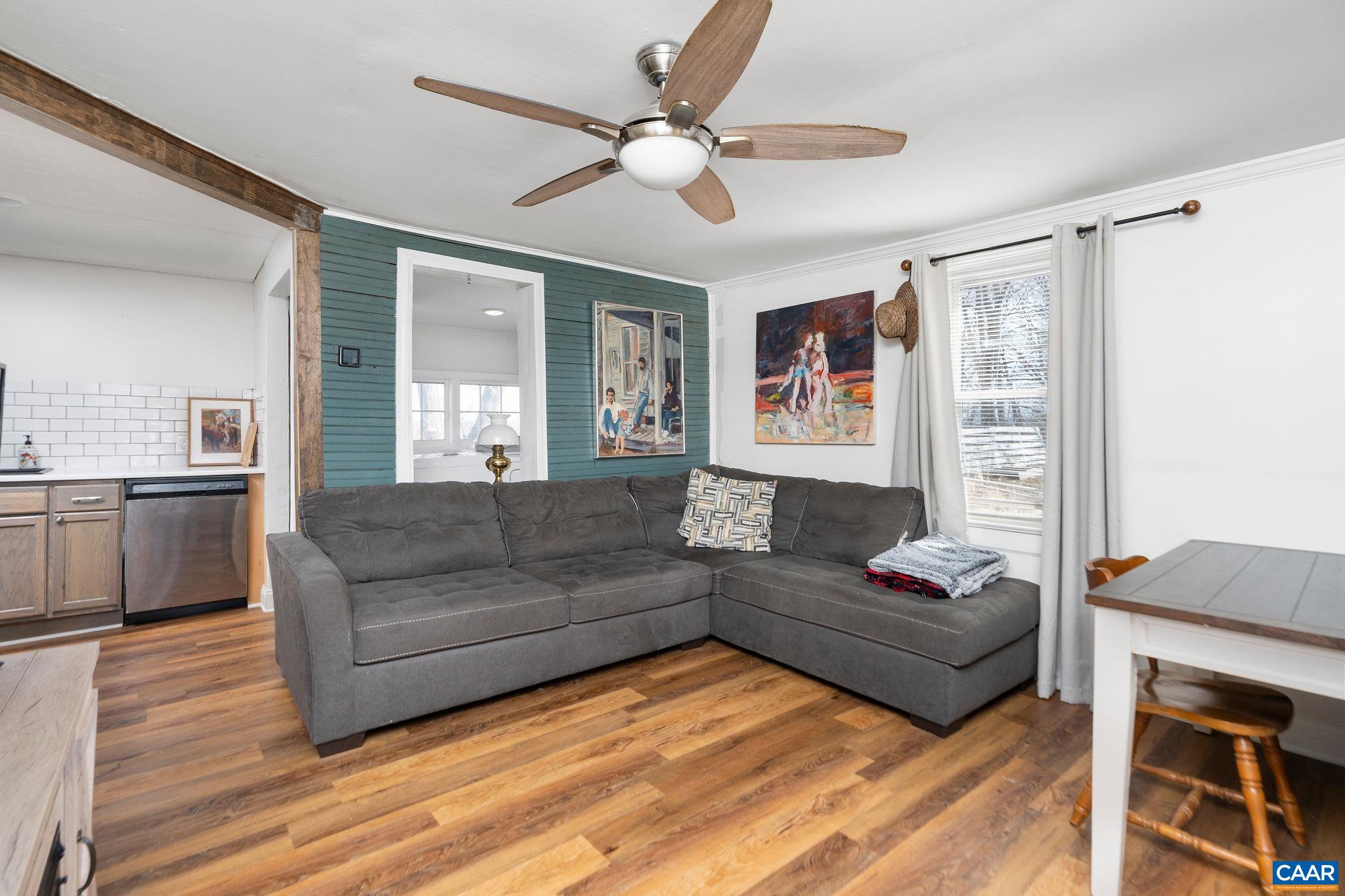 190 OLD LAUREL HILL RD