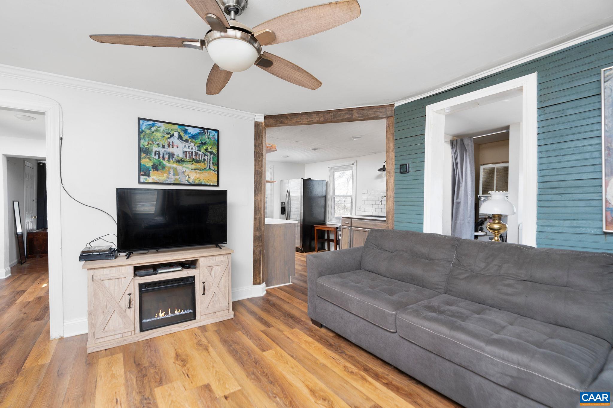 190 OLD LAUREL HILL RD