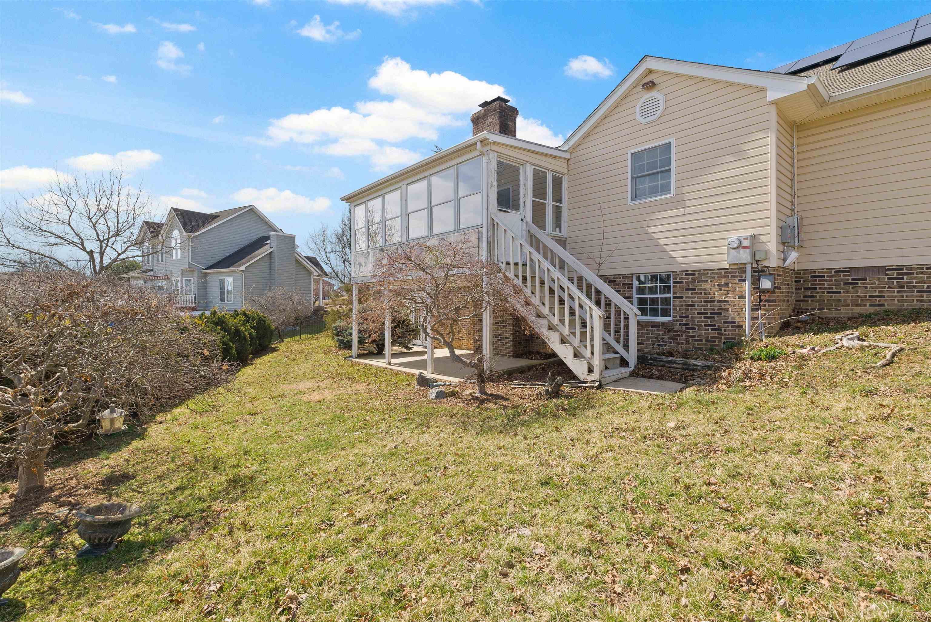 328 WESTMINISTER DR