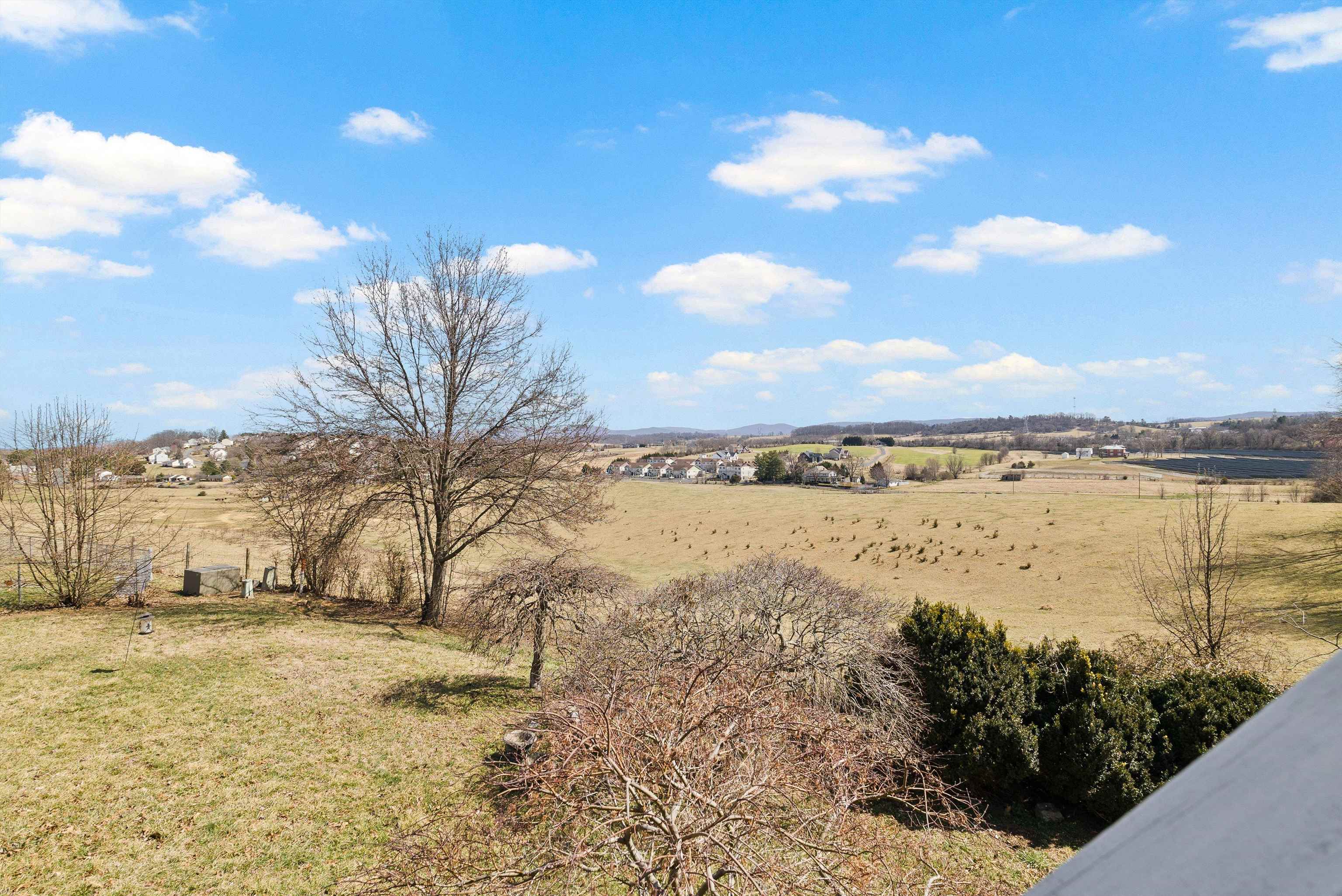 328 WESTMINISTER DR