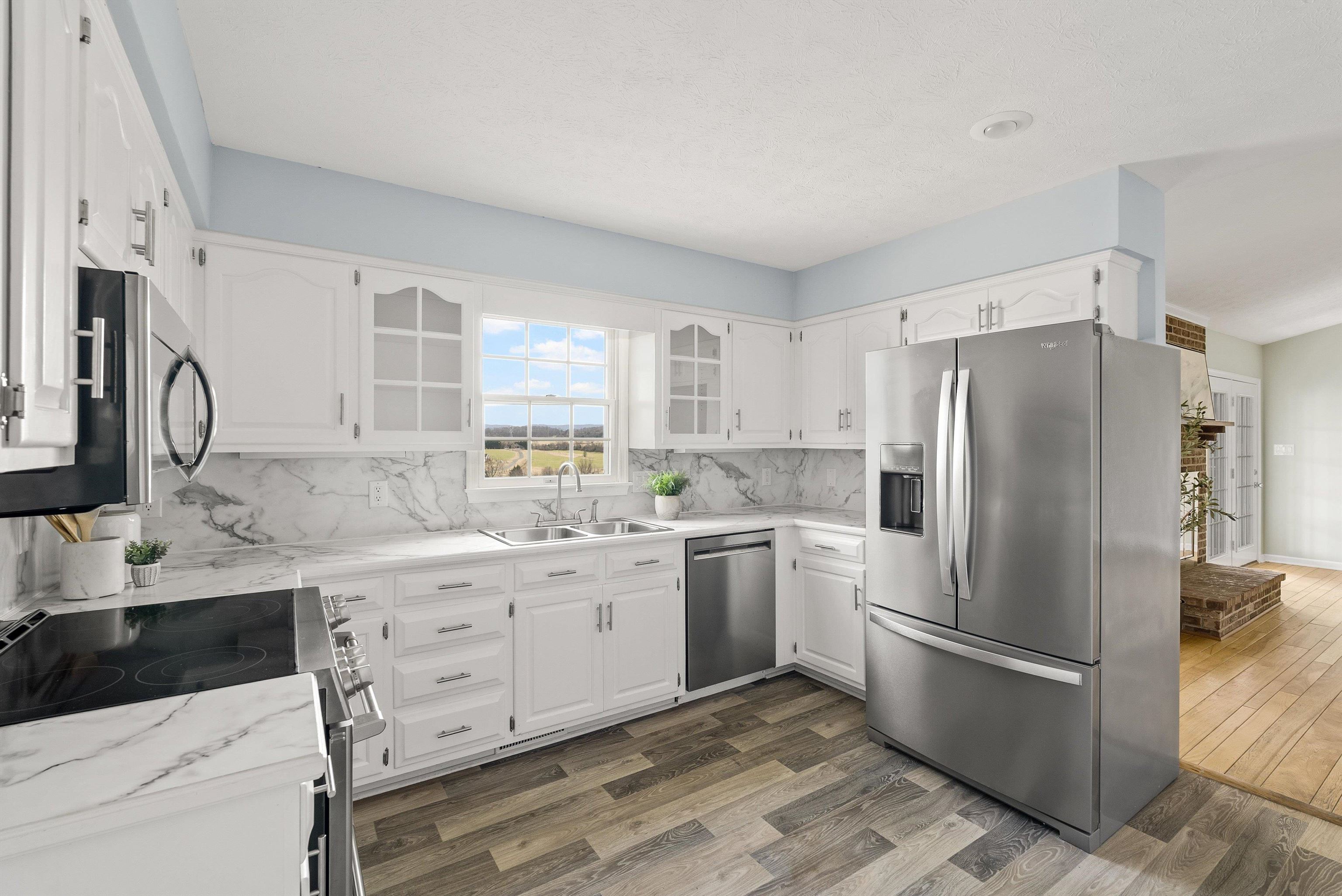 328 WESTMINISTER DR
