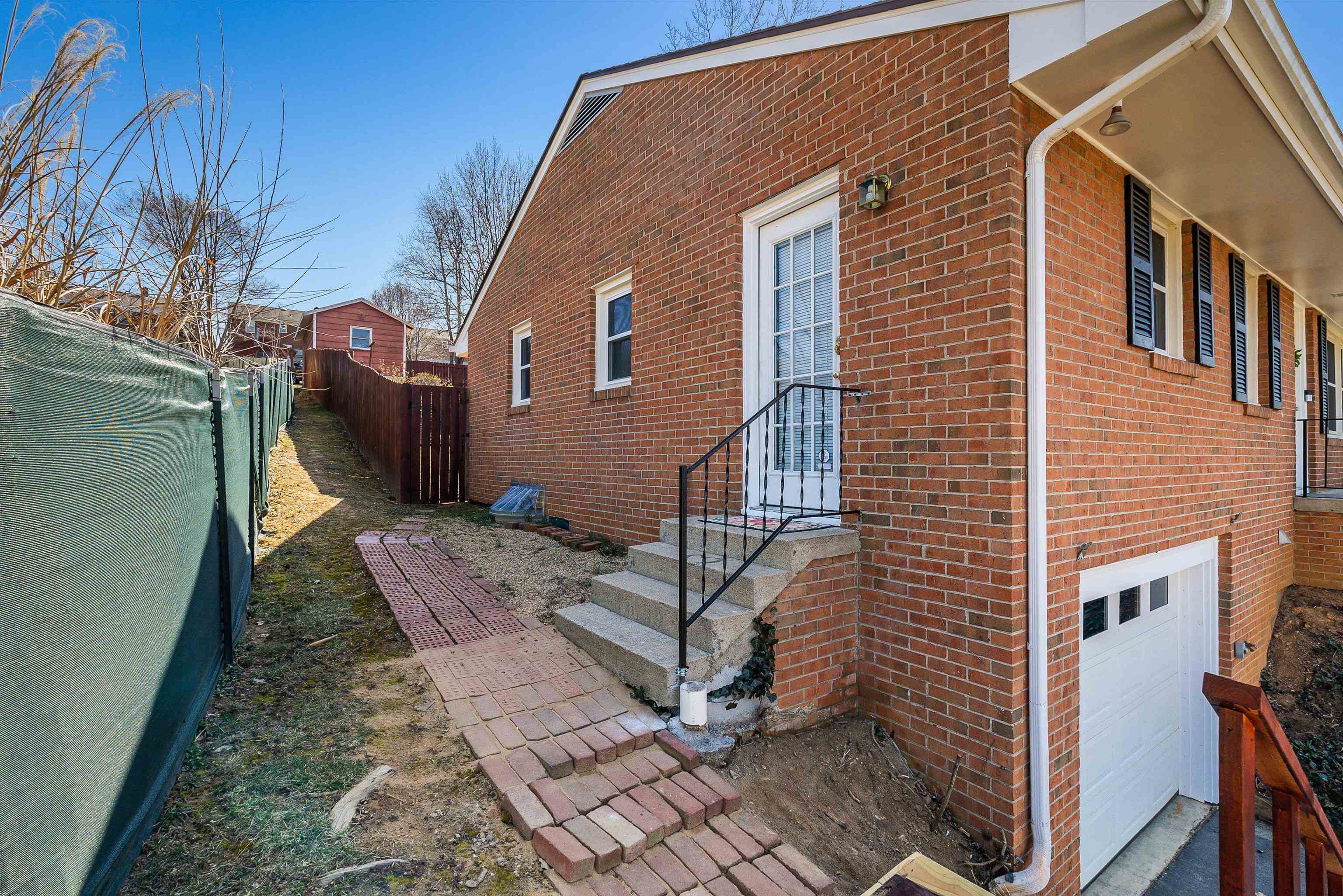 1503 SPRINGHILL RD