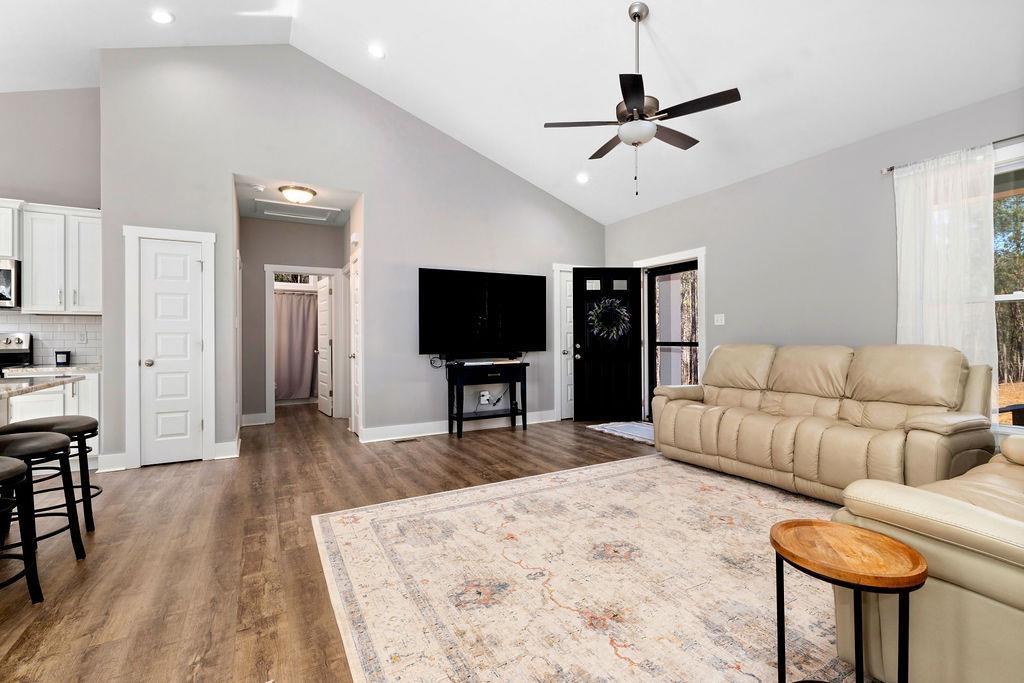 278 RIDGE LN