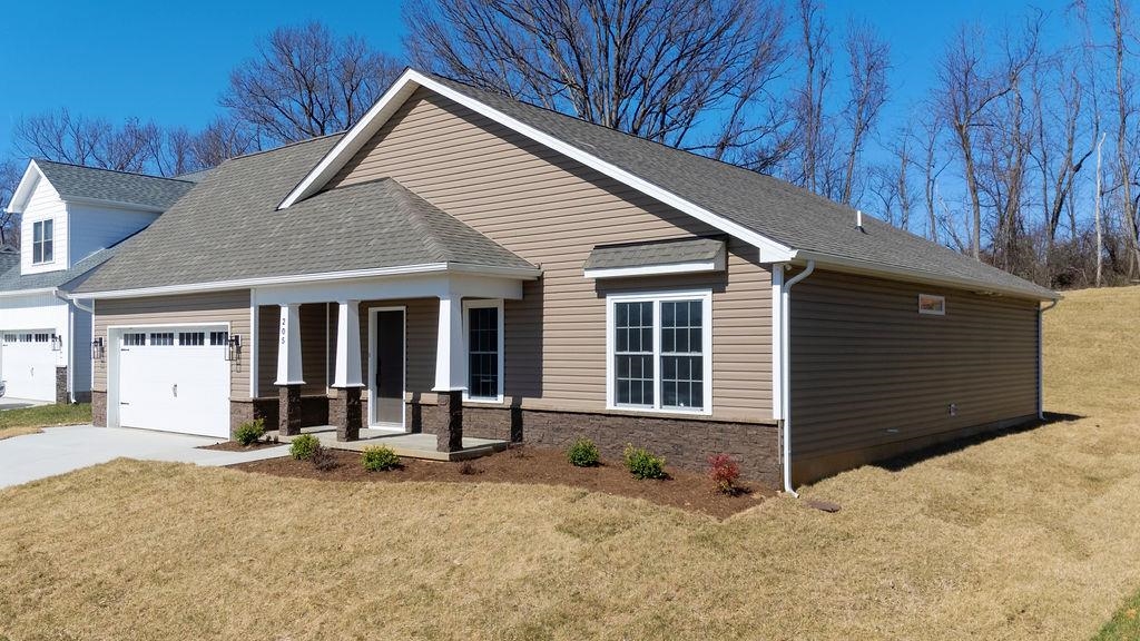 205 LINDBURGH DR