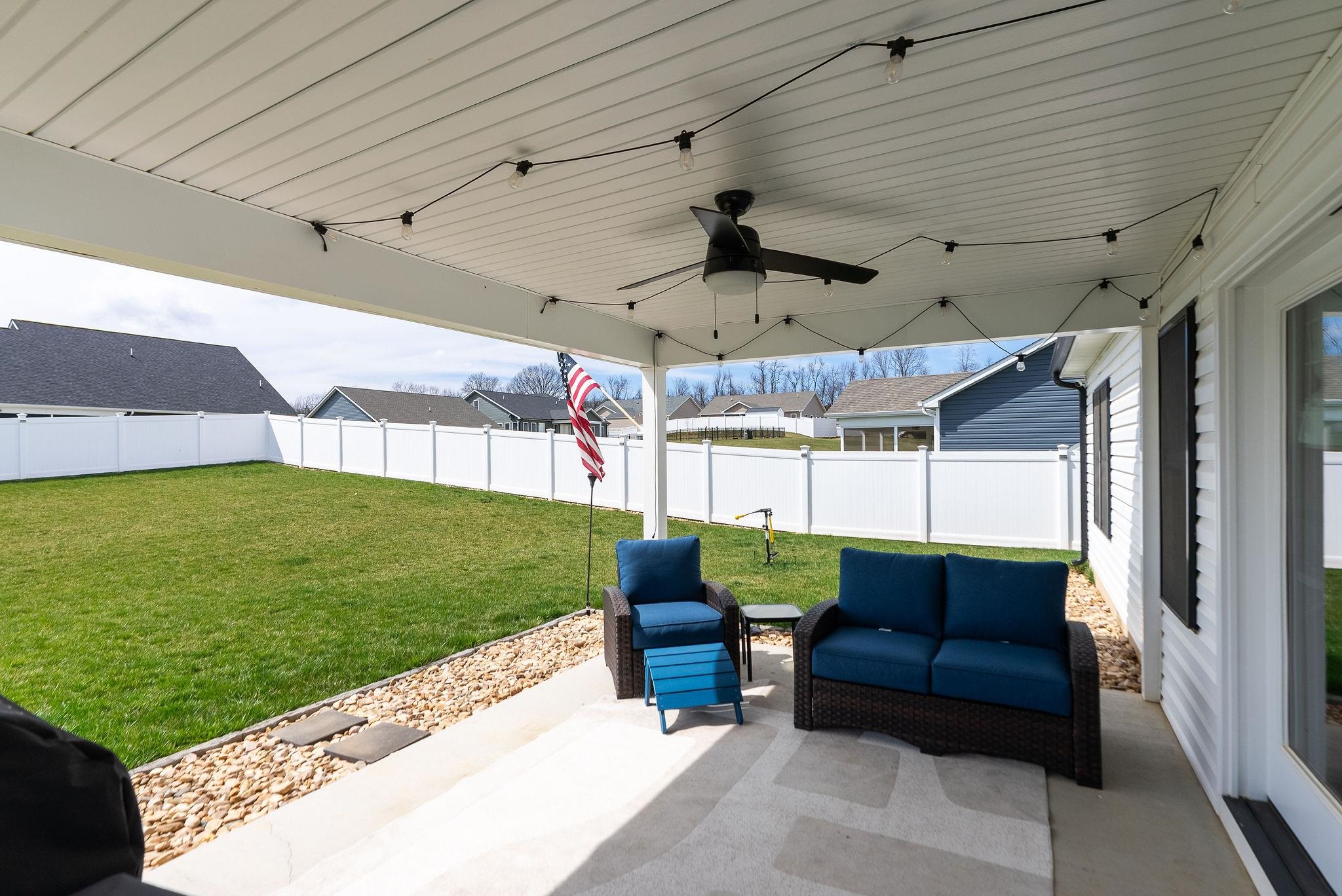 20 LAURA JEAN CT