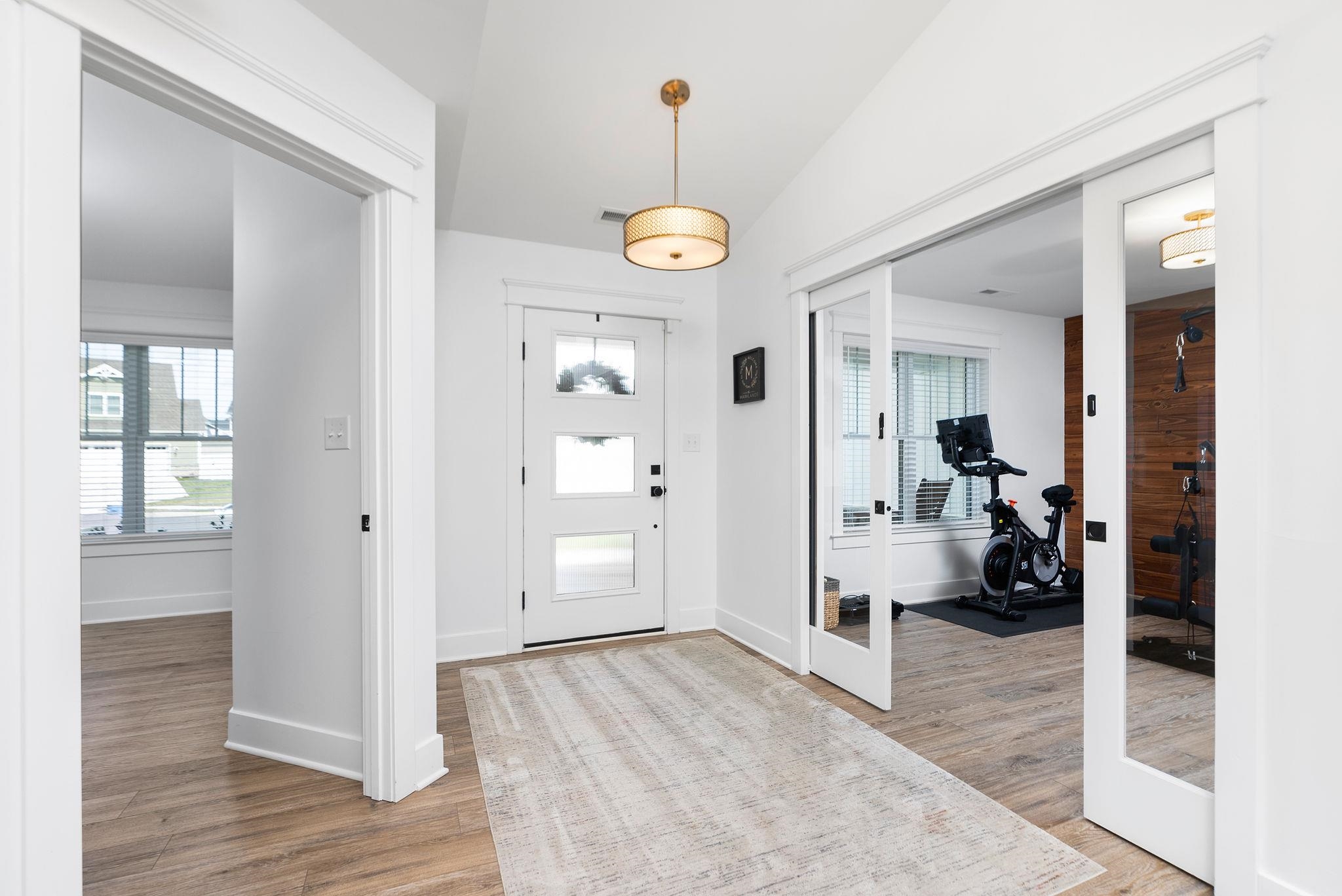 20 LAURA JEAN CT