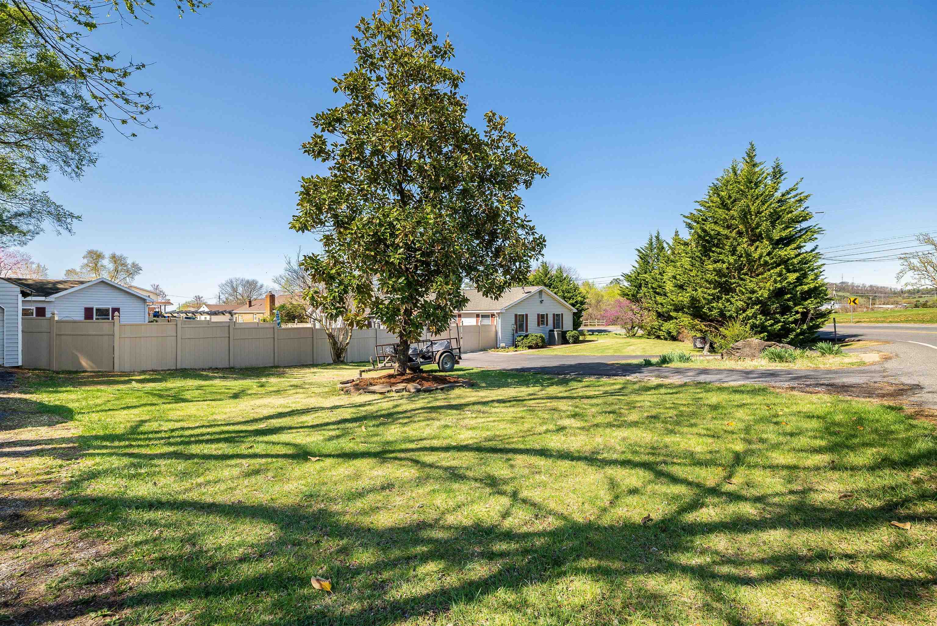 1023 GREENDALE RD